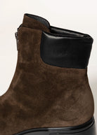 swatch_chocolate_suede /7065