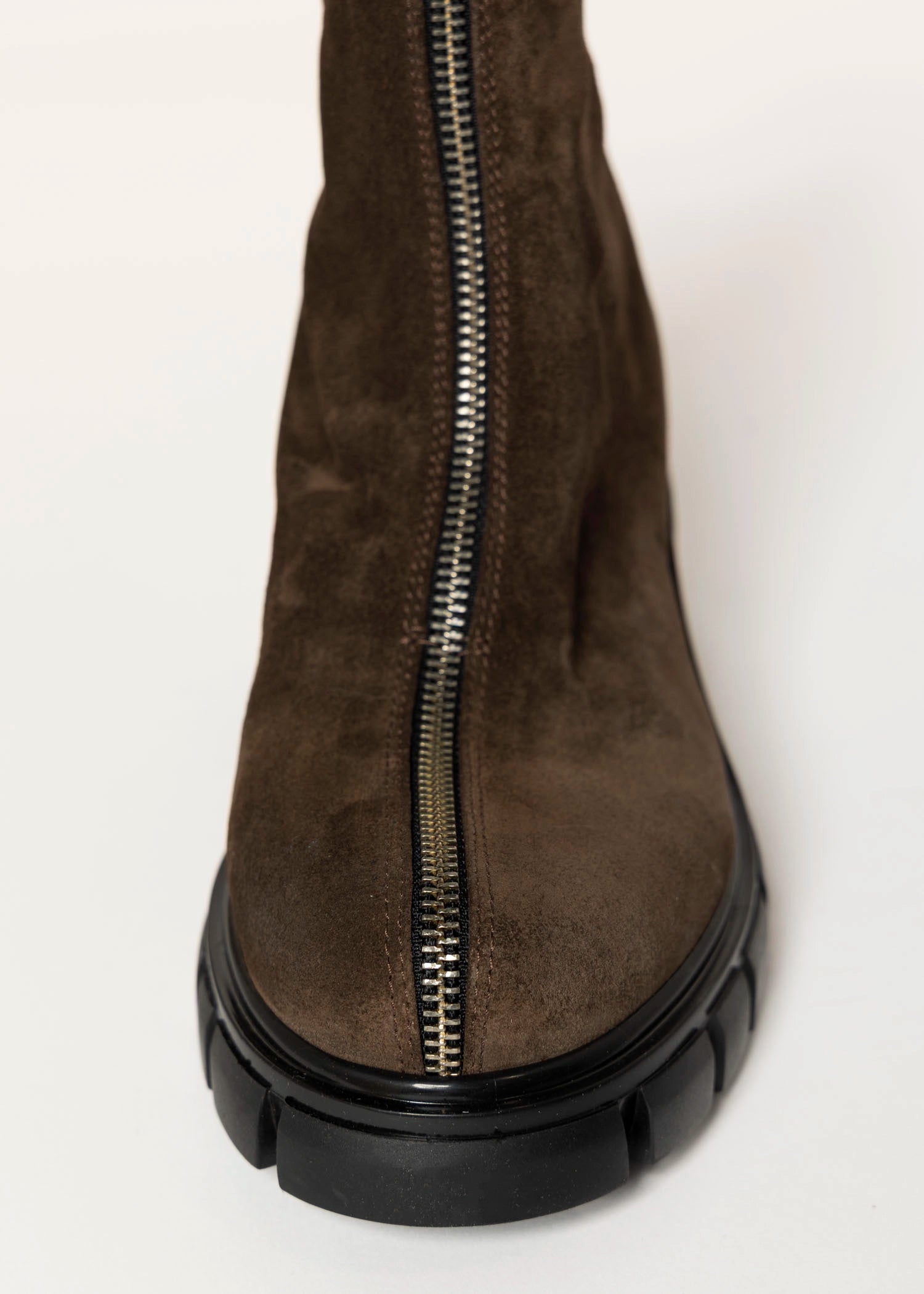 swatch_chocolate_suede /7065