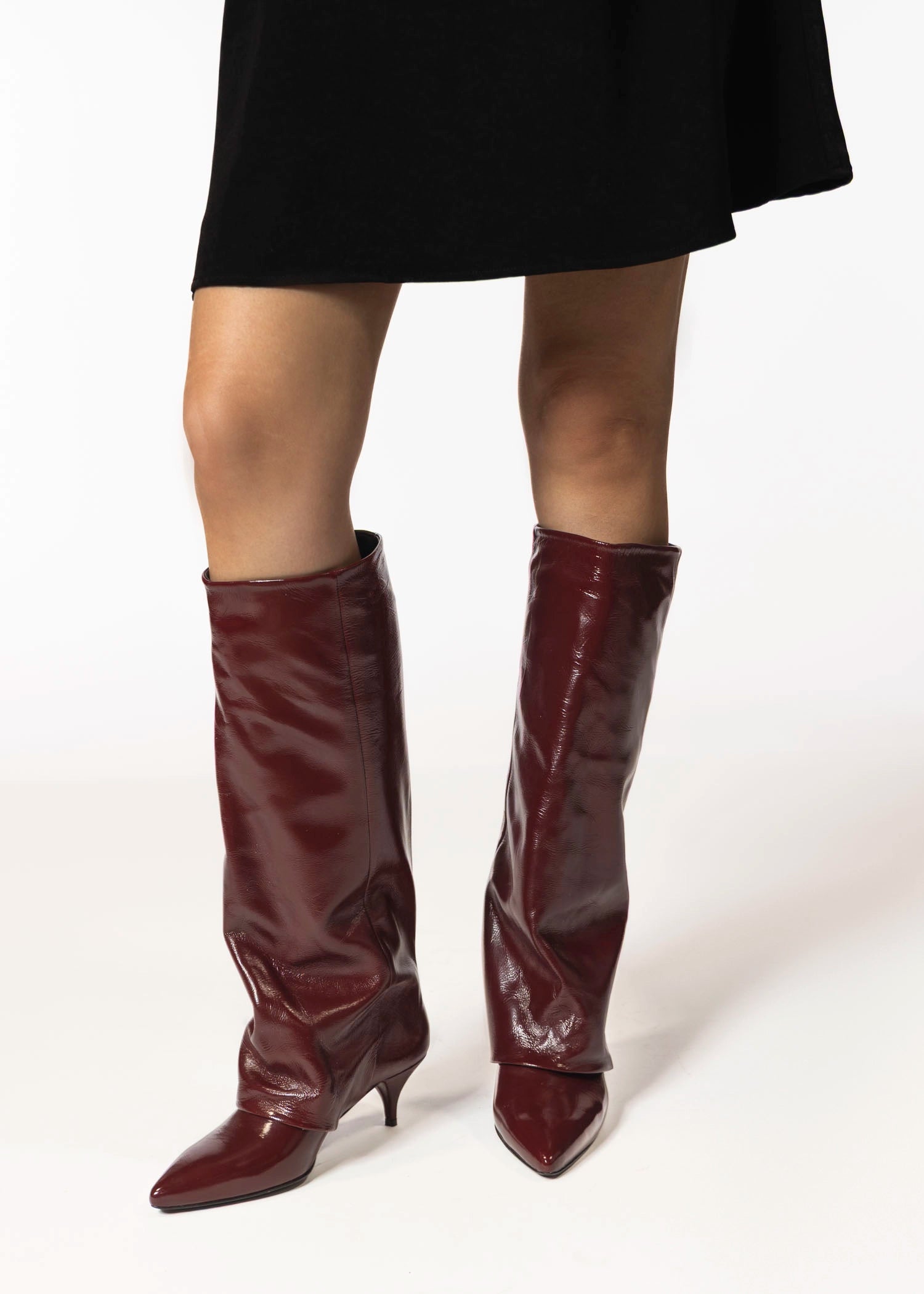 swatch_Bordo Patent fold over dress boot