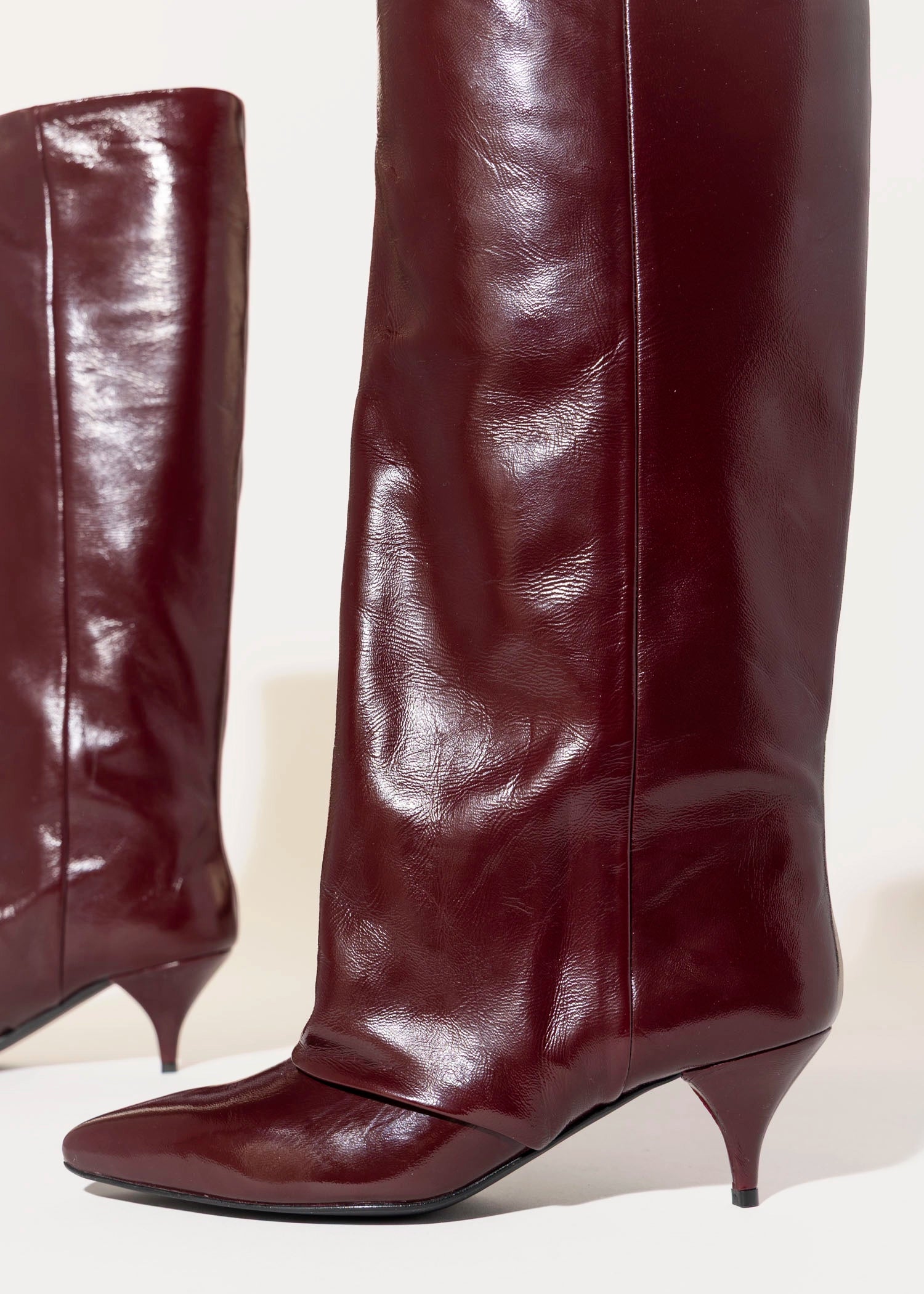 swatch_Bordo Patent fold over dress boot