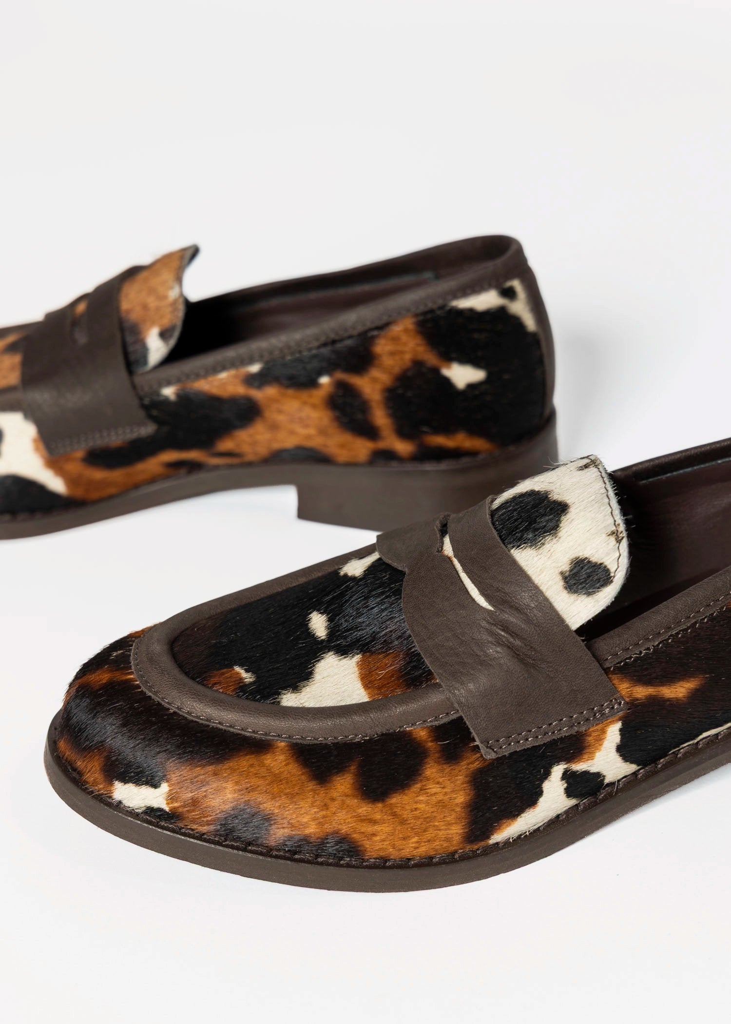 swatch_Cow Haircalf loafer
