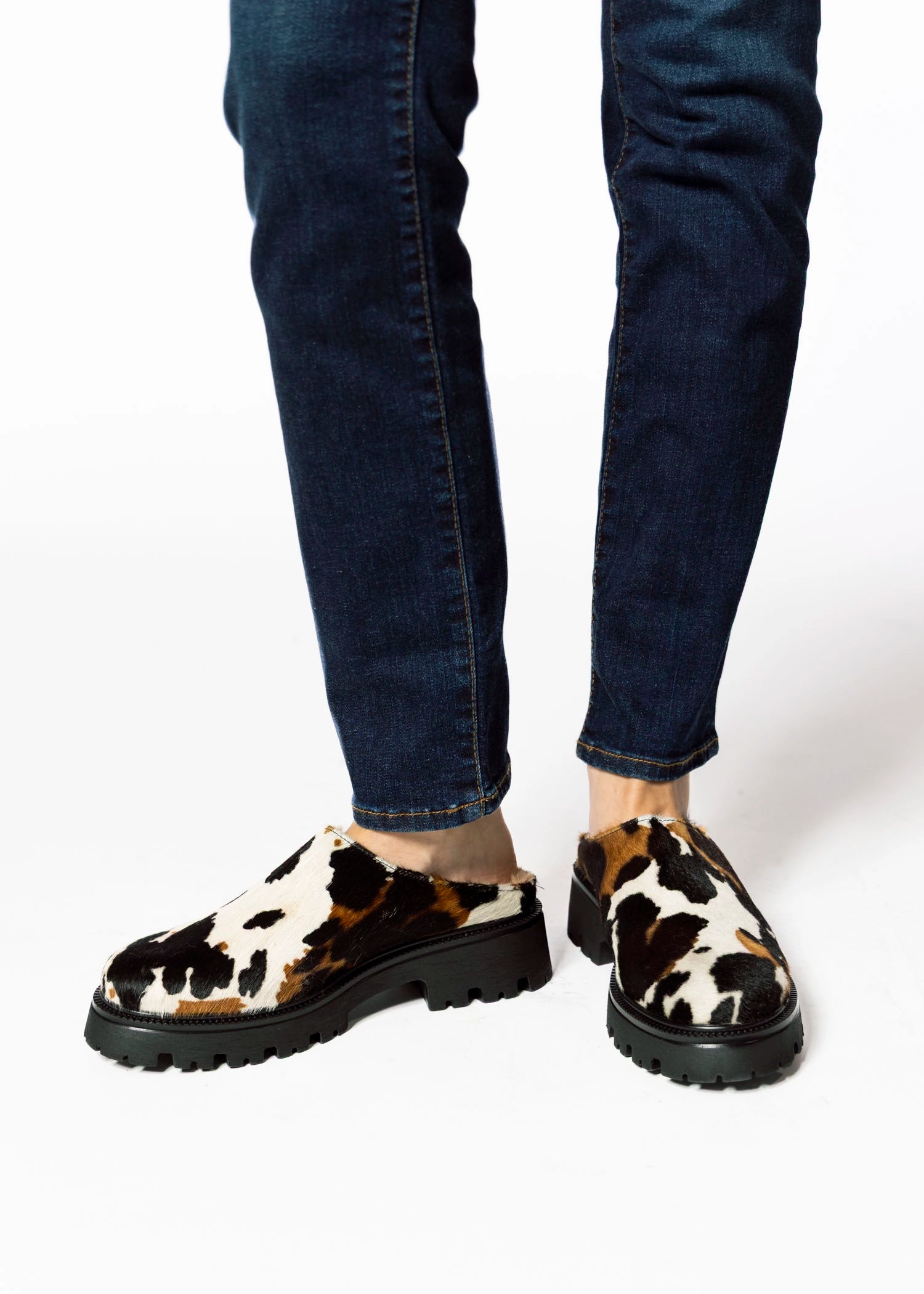 swatch_Cow Haircalf fur lined clog shoes