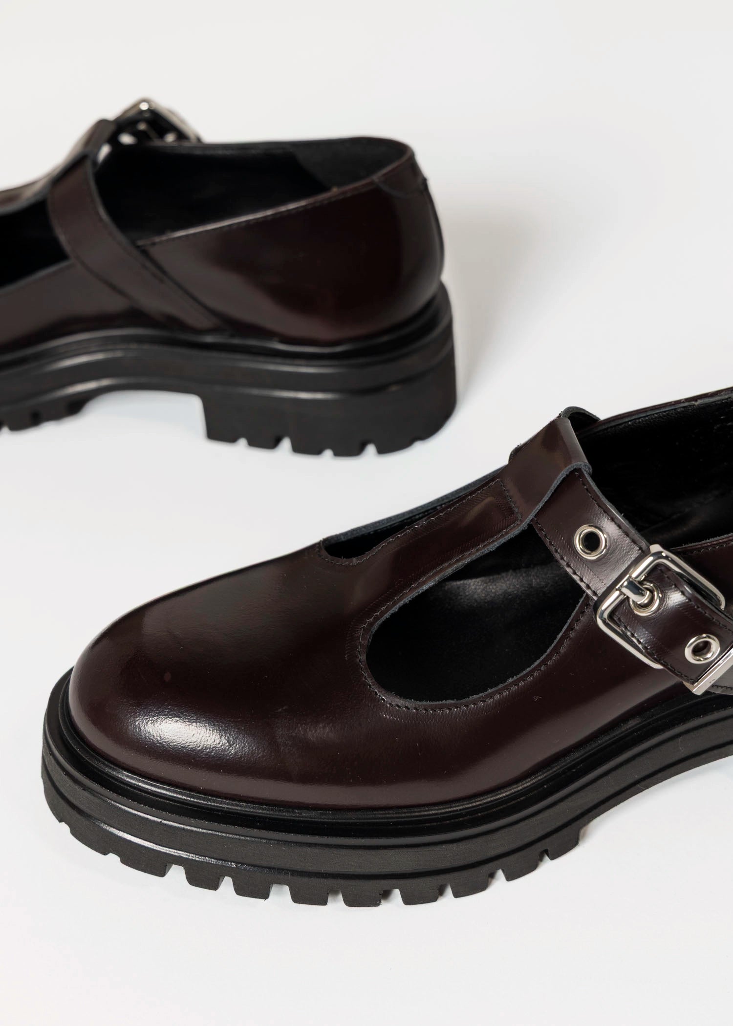 swatch_Wine leather lug sole mary jane