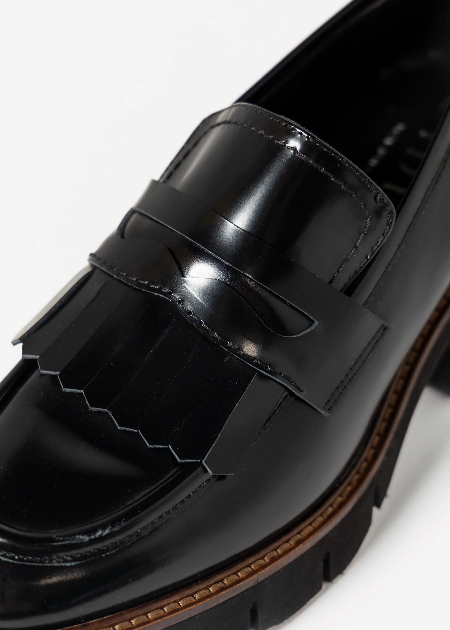 swatch_Black Leather heeled loafer
