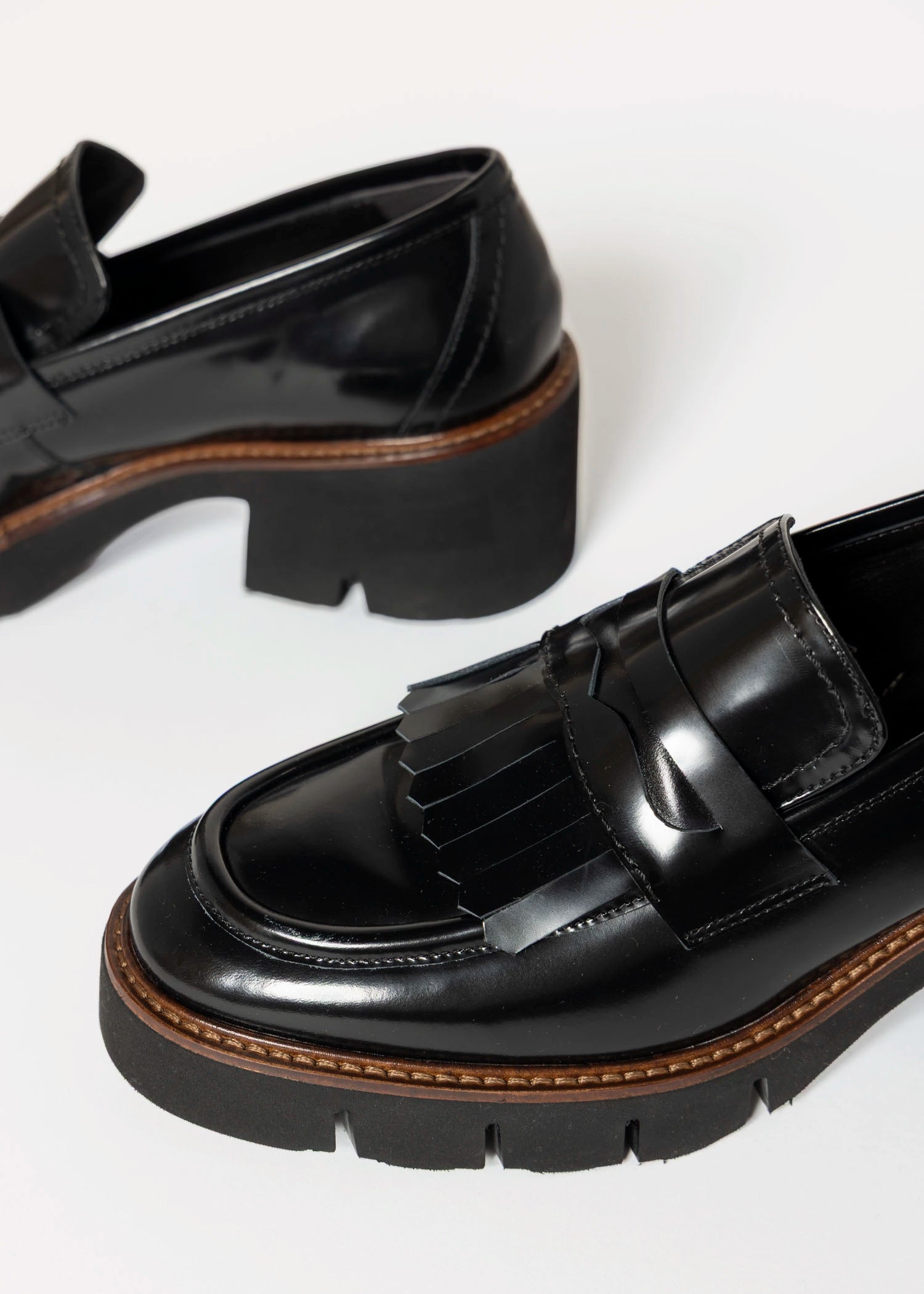 swatch_Black Leather heeled loafer