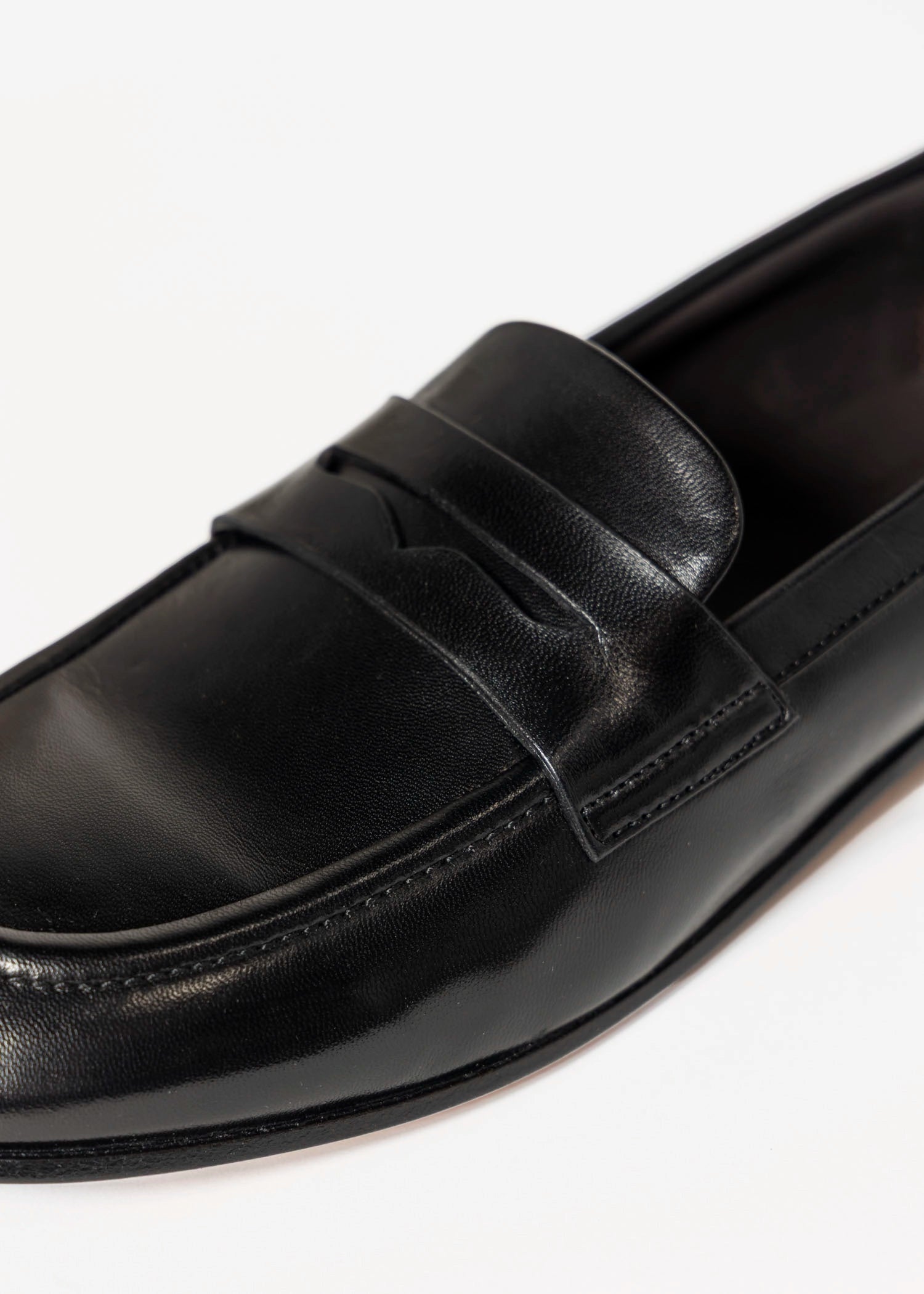 swatch_Black leather loafer
