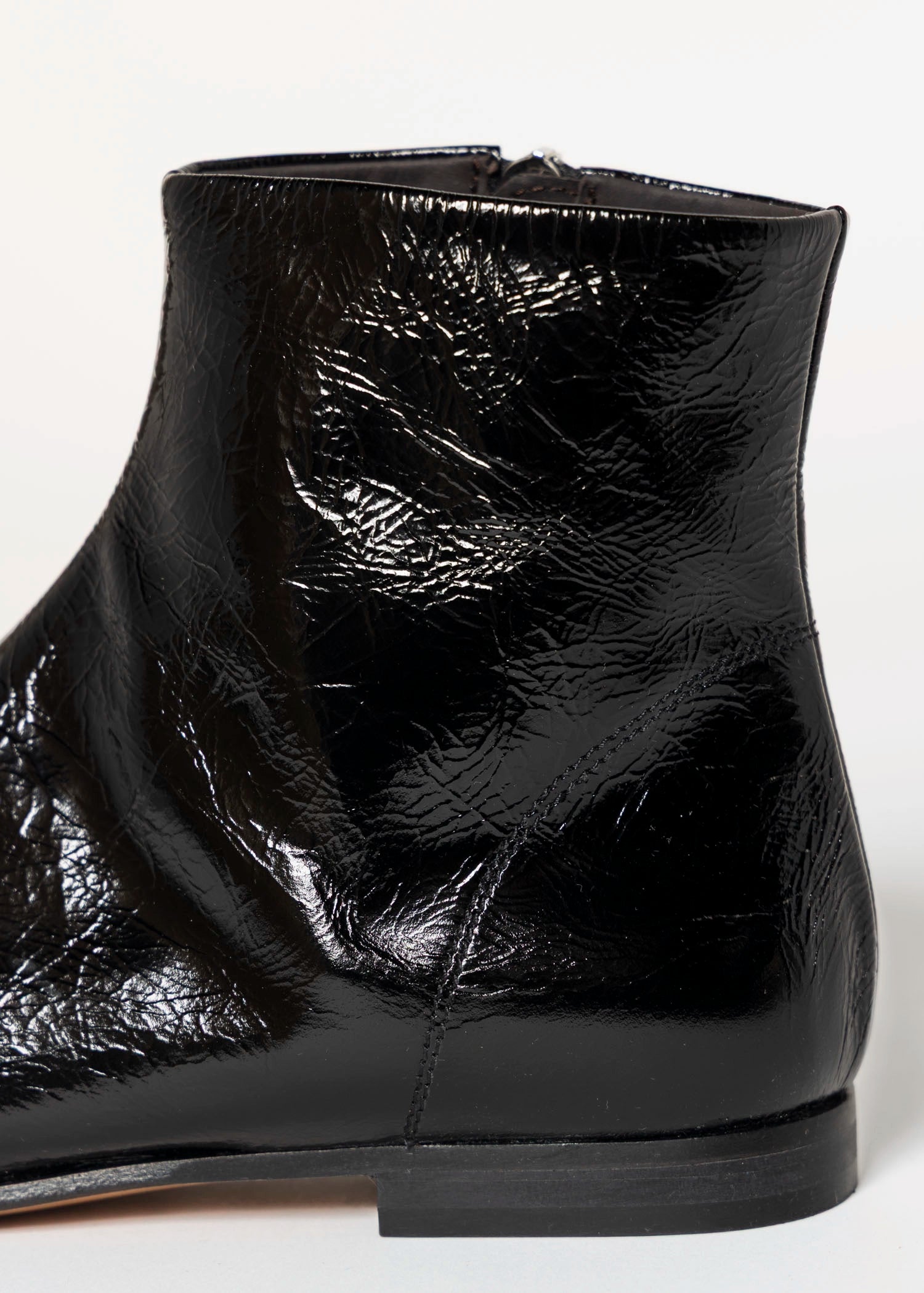 swatch_Black Patent leather boot
