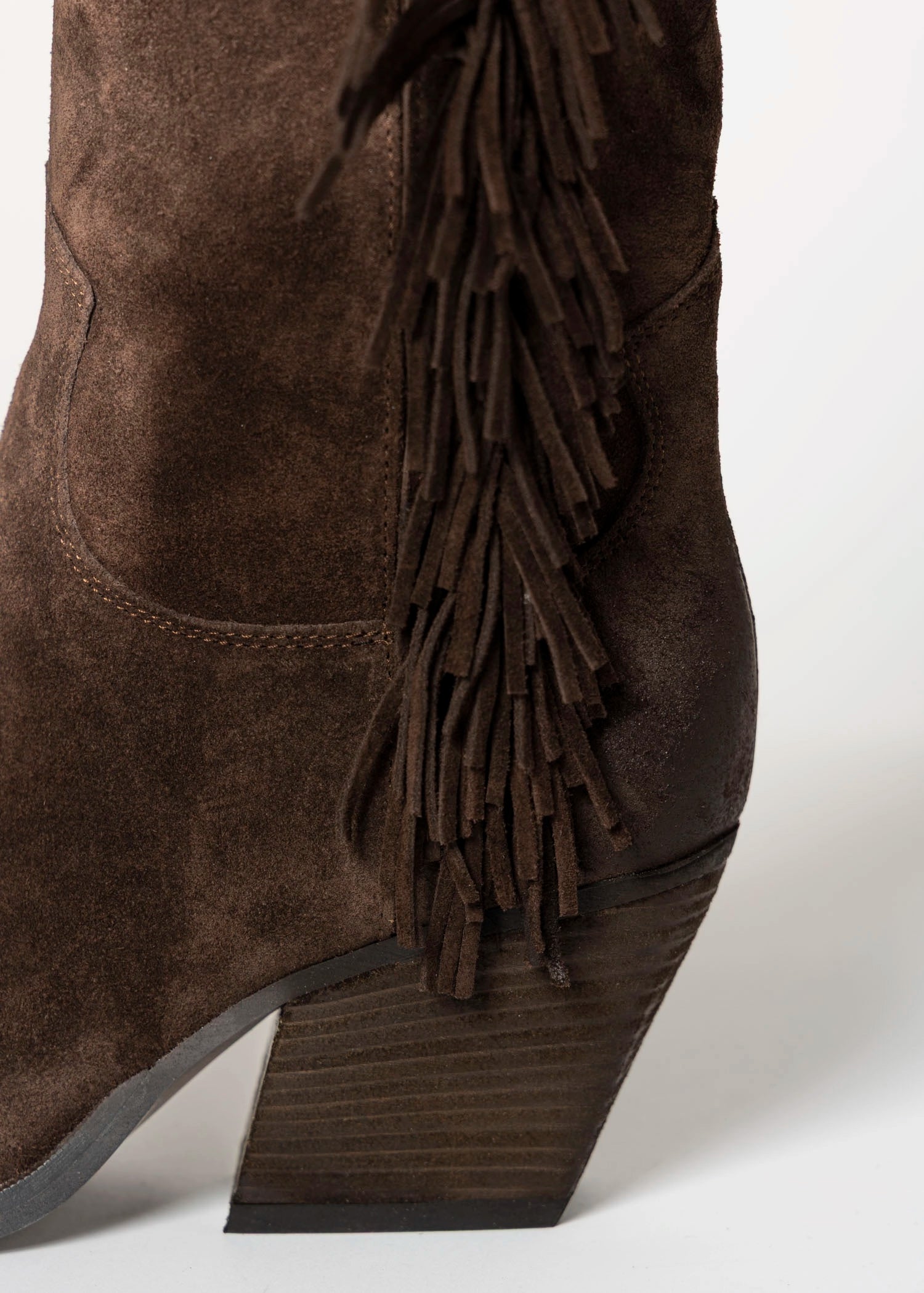 swatch_Chocolate Suede western boot