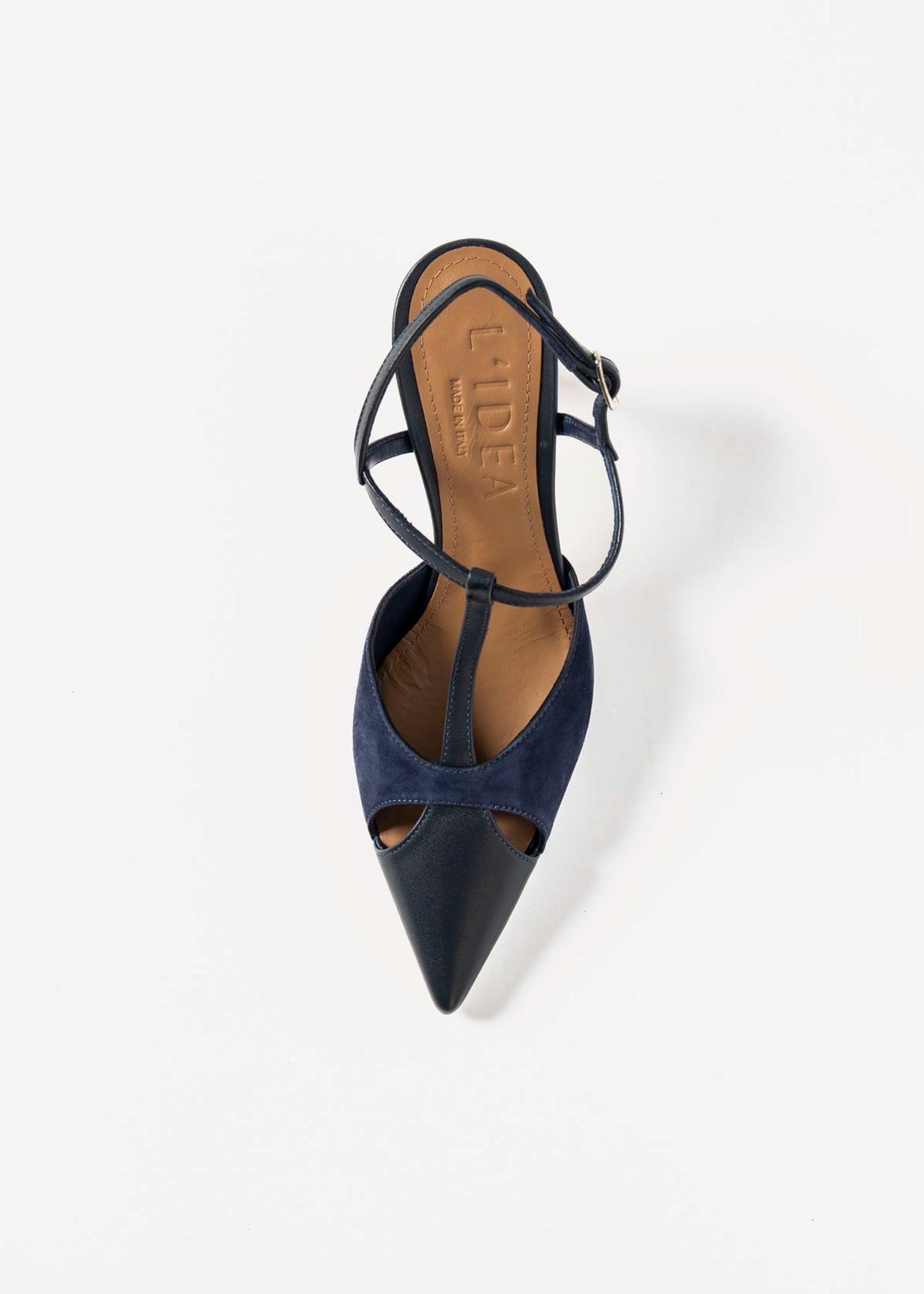 swatch_Navy pia leather pump