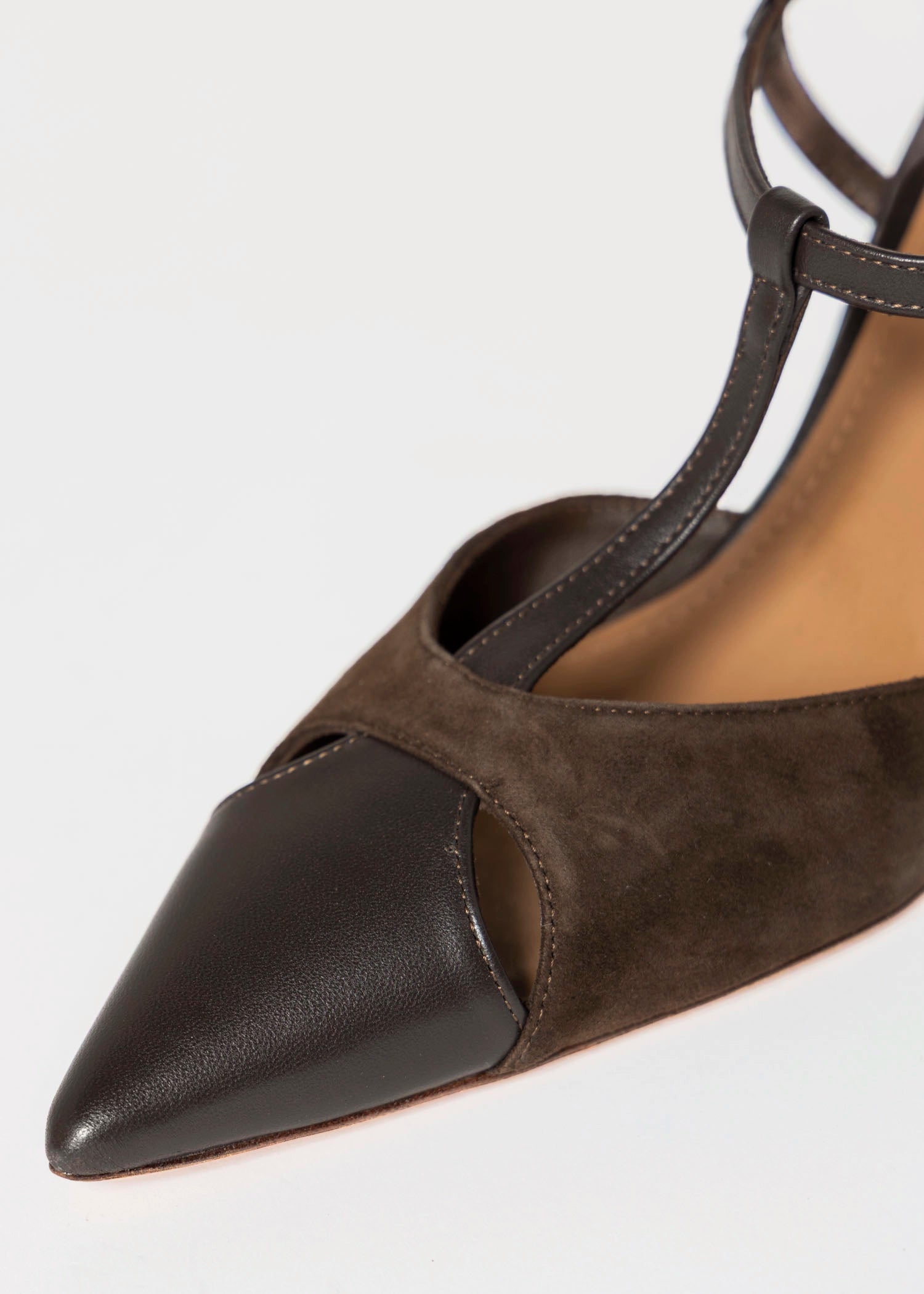 swatch_Dark Brown pia leather pump