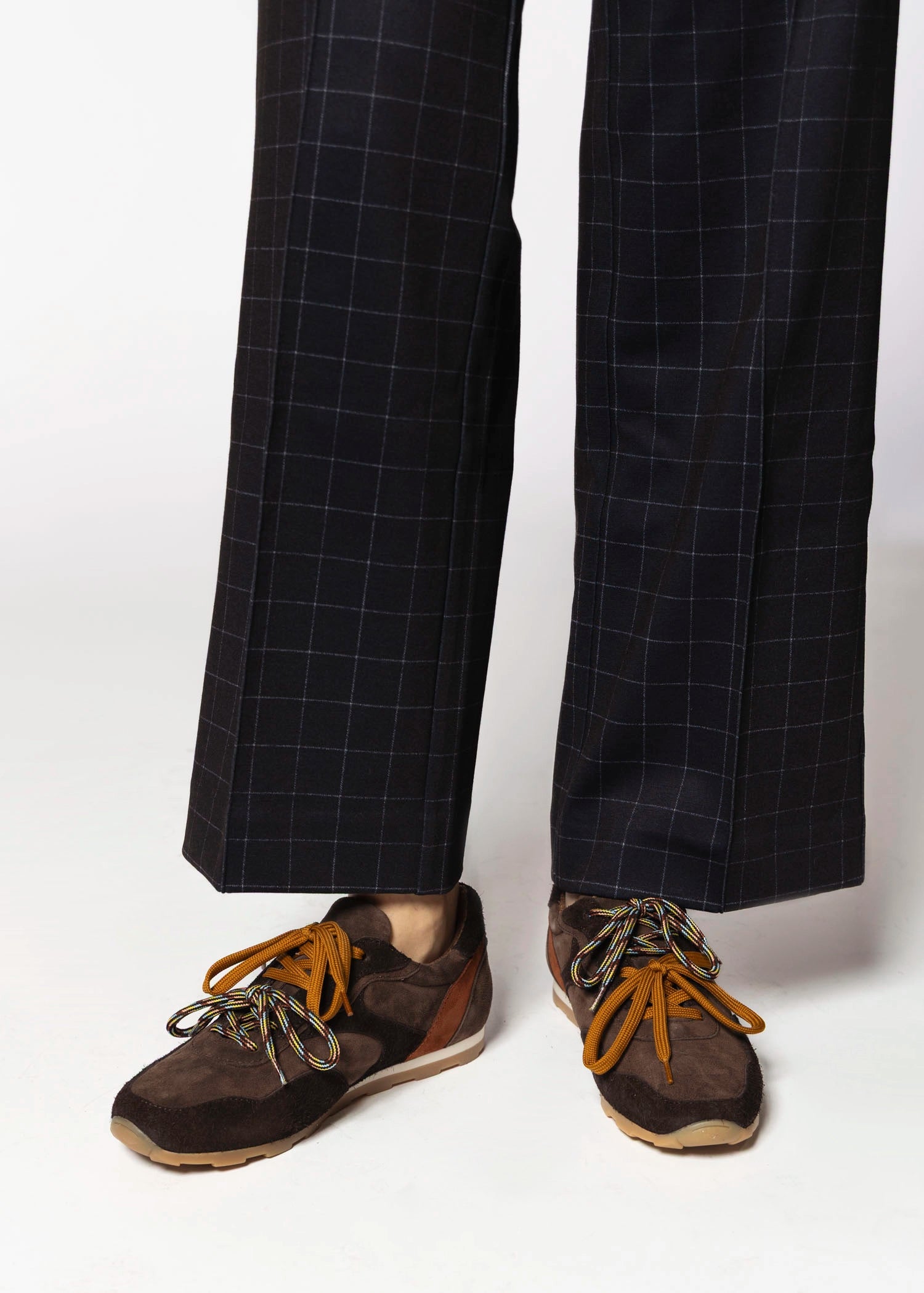 swatch_Brown Multi lace up sneaker