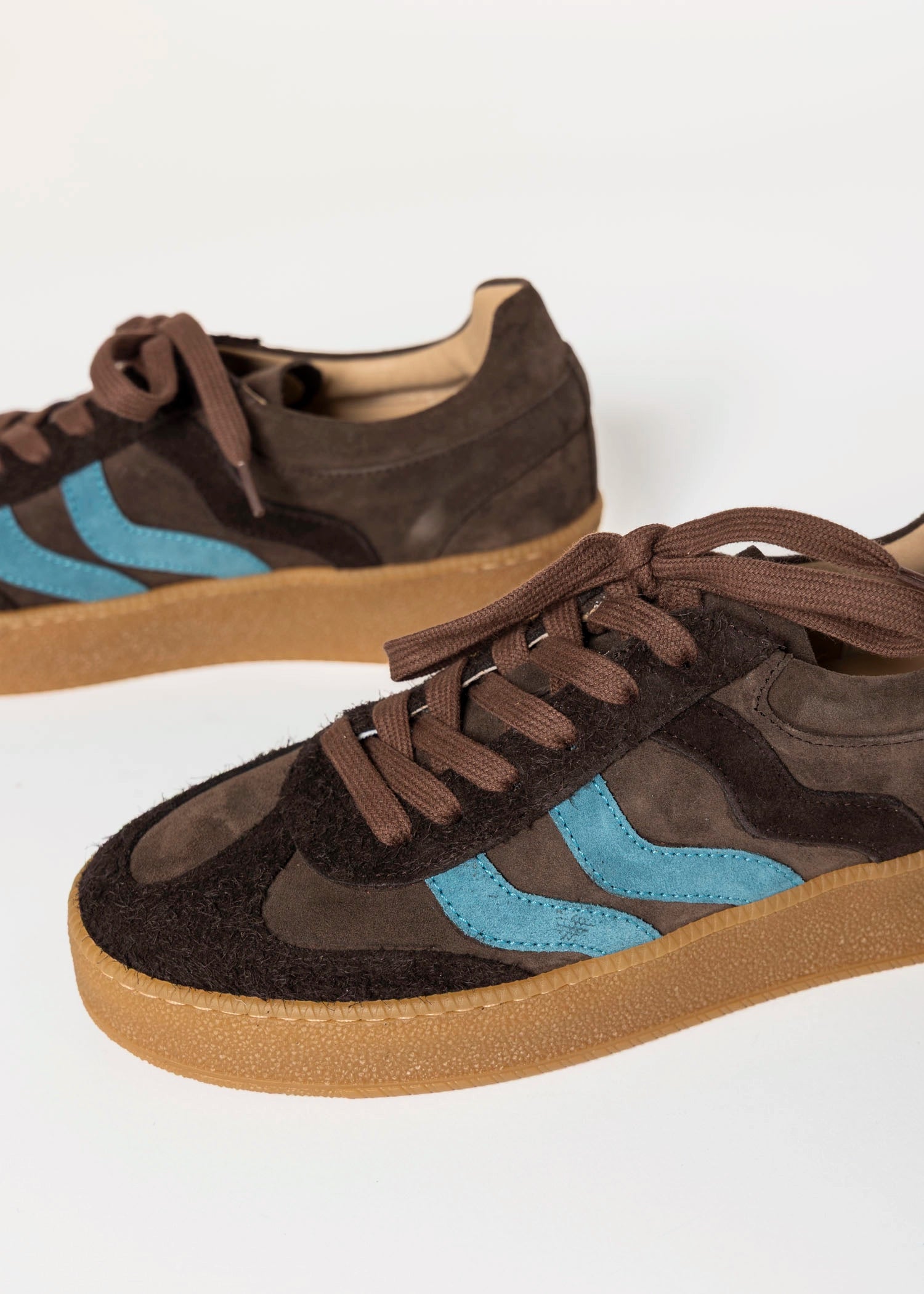 swatch_Brown Multi gum sole sneaker