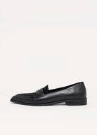 swatch_Black Leather l'idea pointed toe leather flat