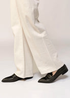 swatch_Moss Leather l'idea pointed toe leather flat