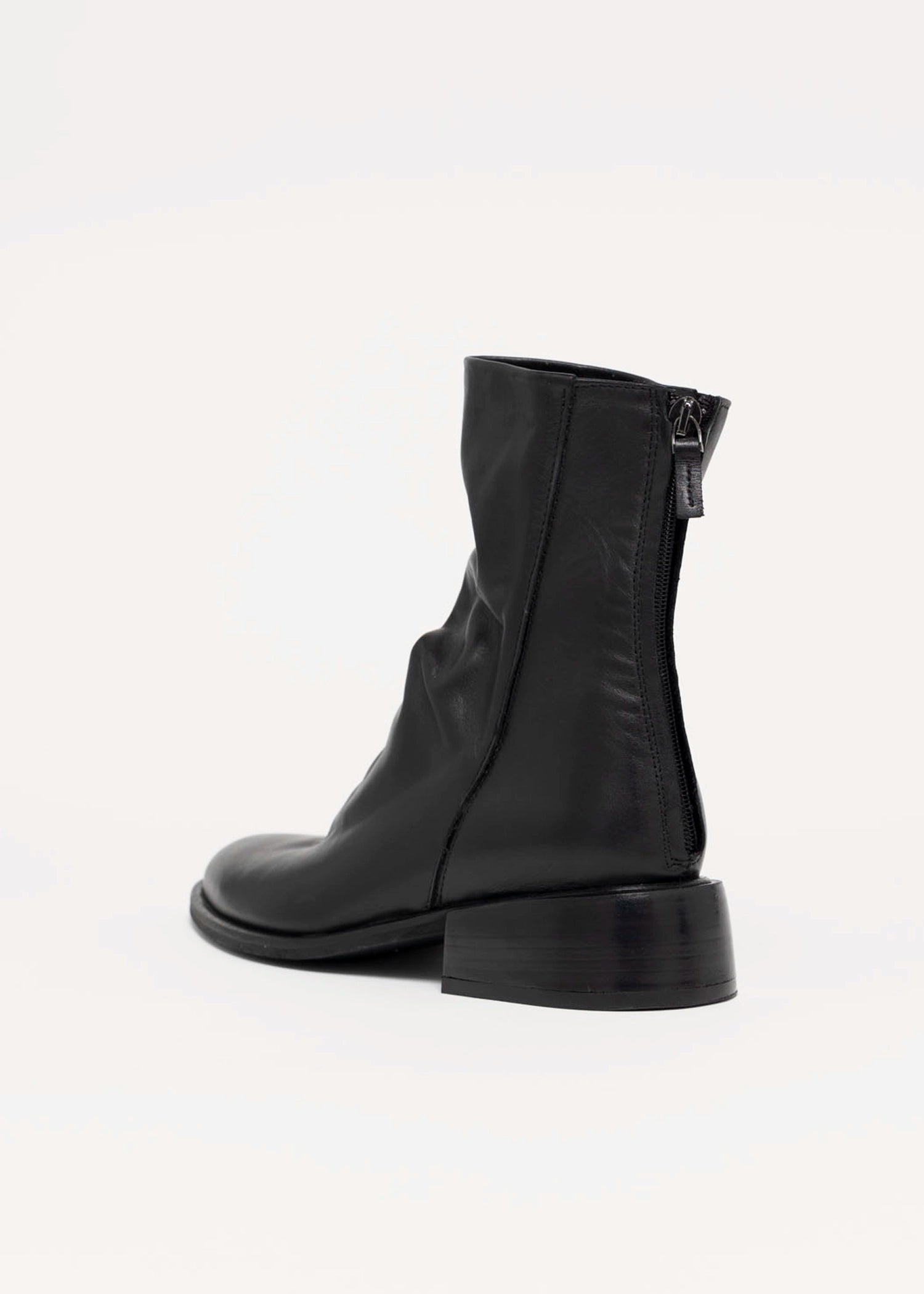 swatch_Black Leather l'idea ruched ankle boot