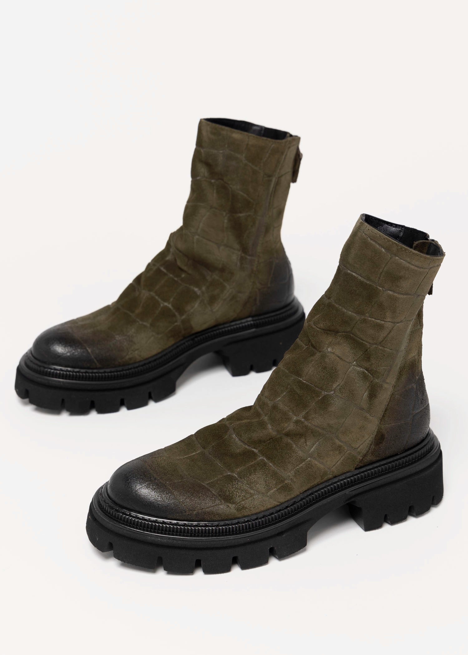 swatch_Olive Croco l'idea lug sole ankle boot