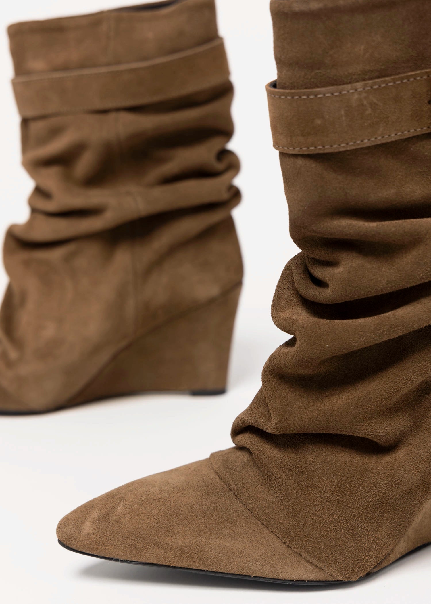 swatch_Taupe Suede l'idea tess wedge boot