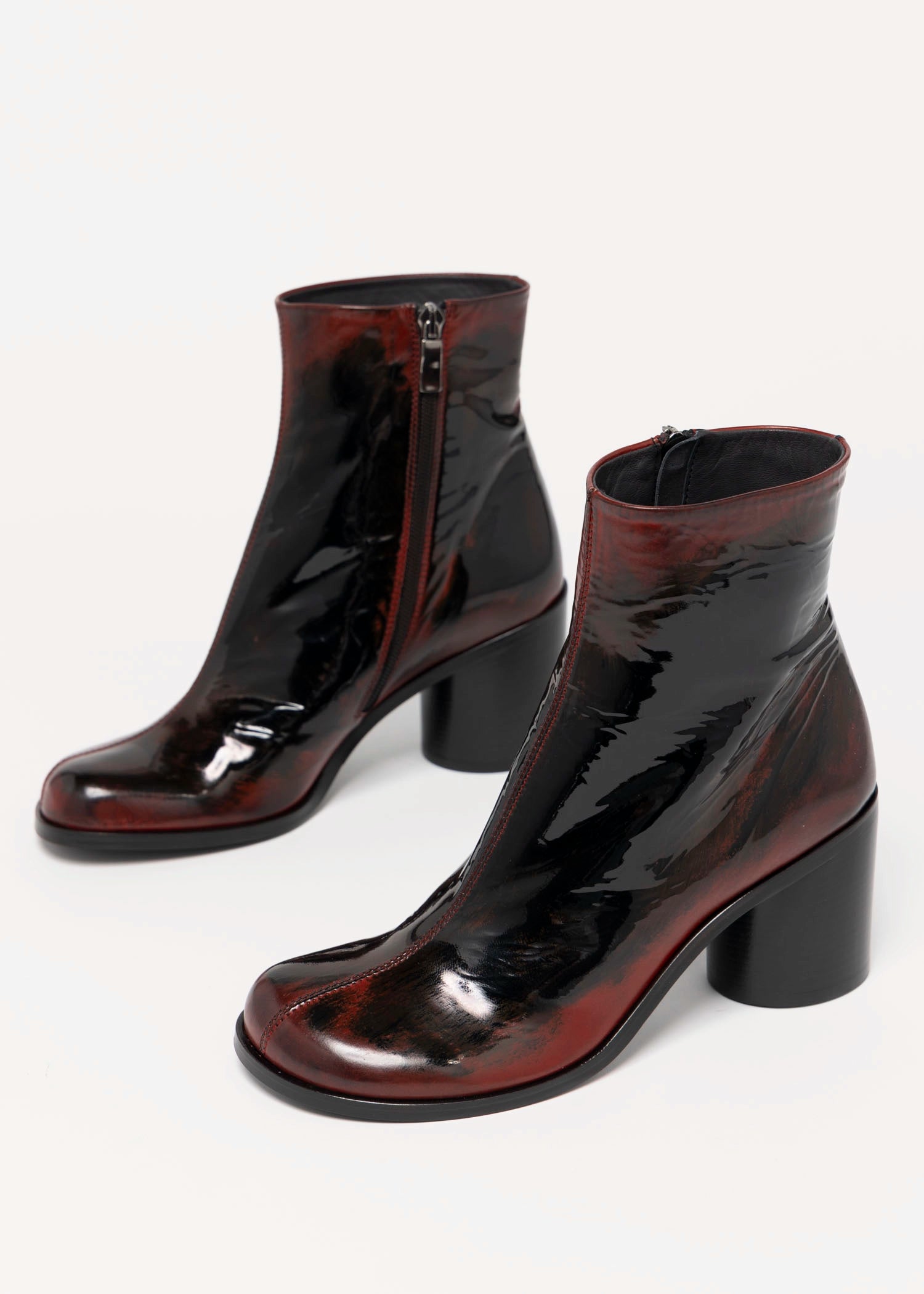 swatch_Black/Red Leather l'idea distressed heeled boot