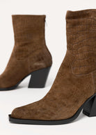 swatch_Camel Croco Suede l'idea western heeled boot