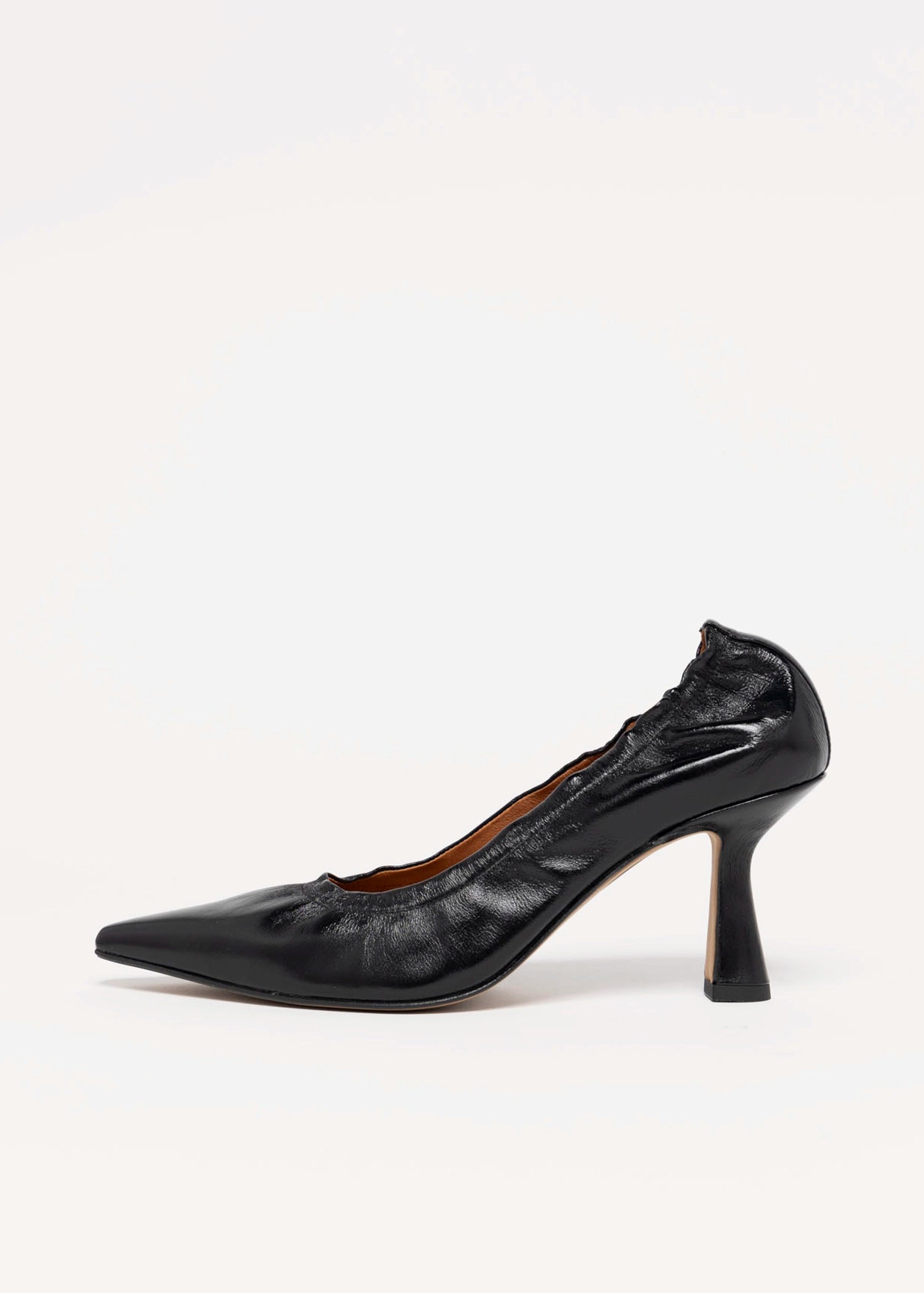 swatch_Black Leather angel alarcon elastic top line pump