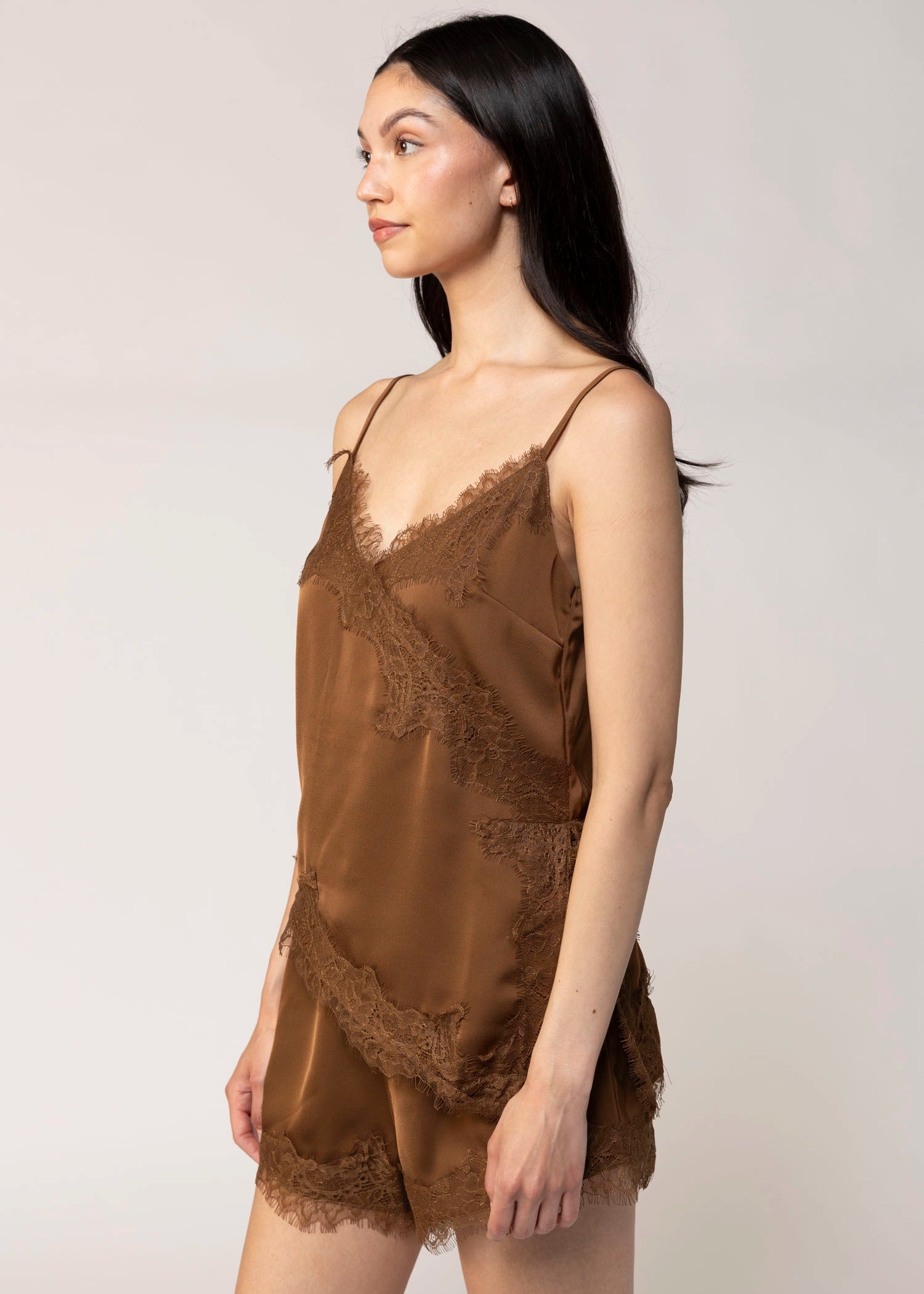 swatch_Cafe Heartloom chantale silk and lace cami