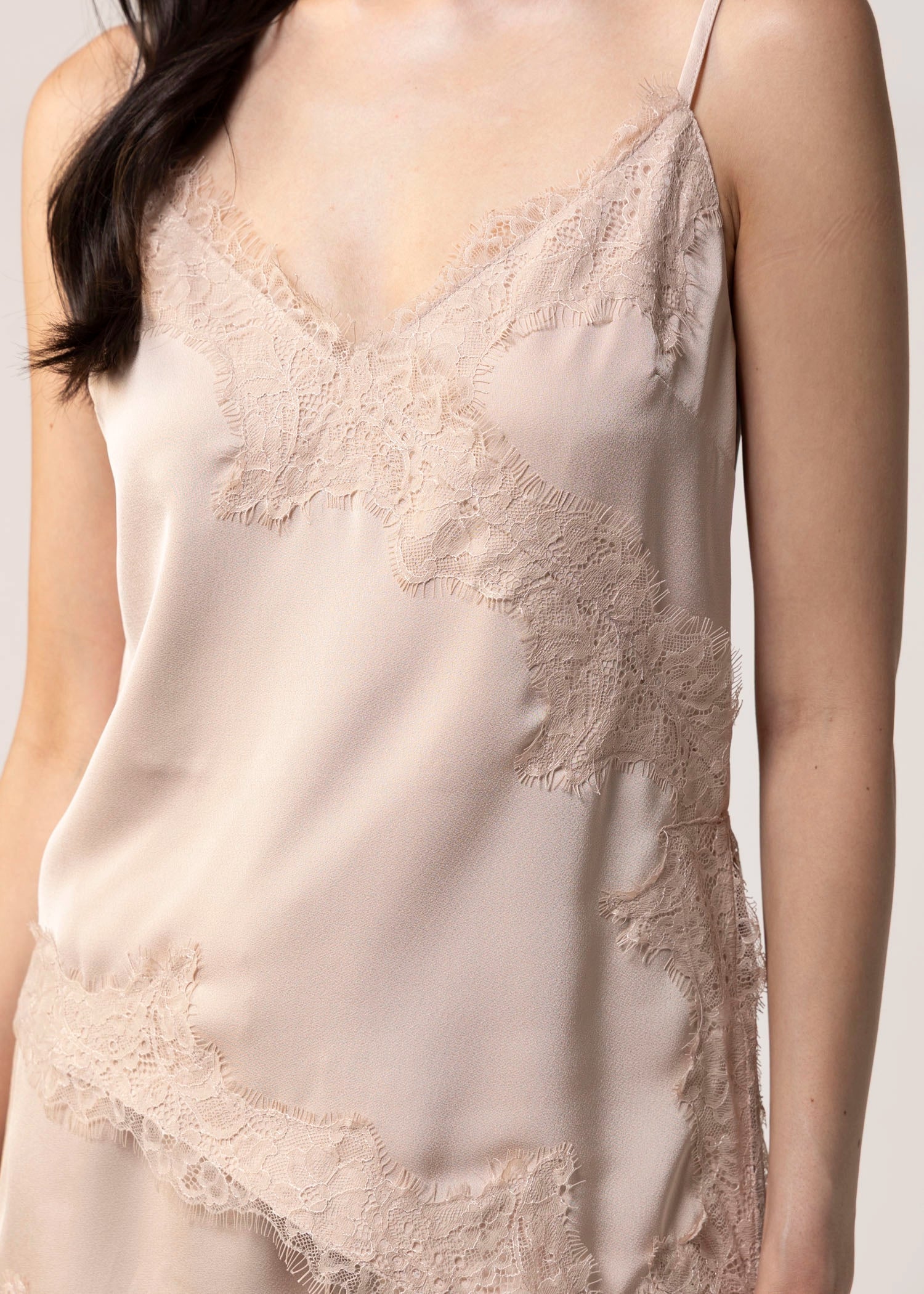 swatch_Buff Heartloom chantale silk and lace cami
