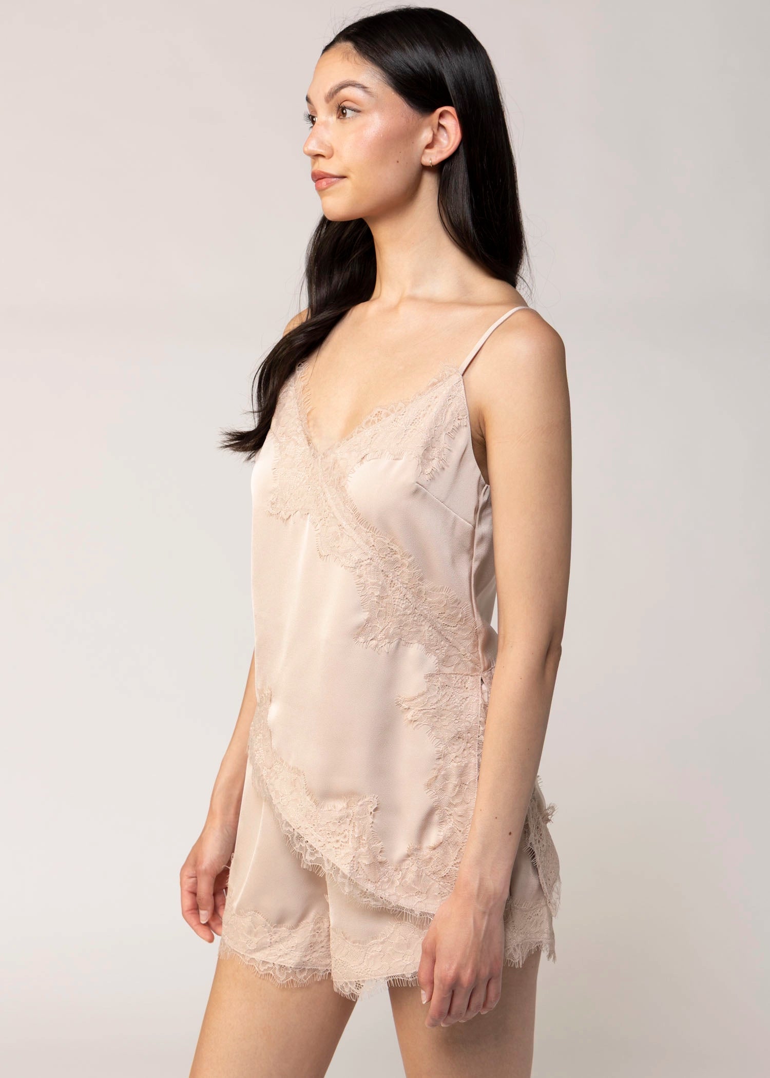 swatch_Buff Heartloom chantale silk and lace cami