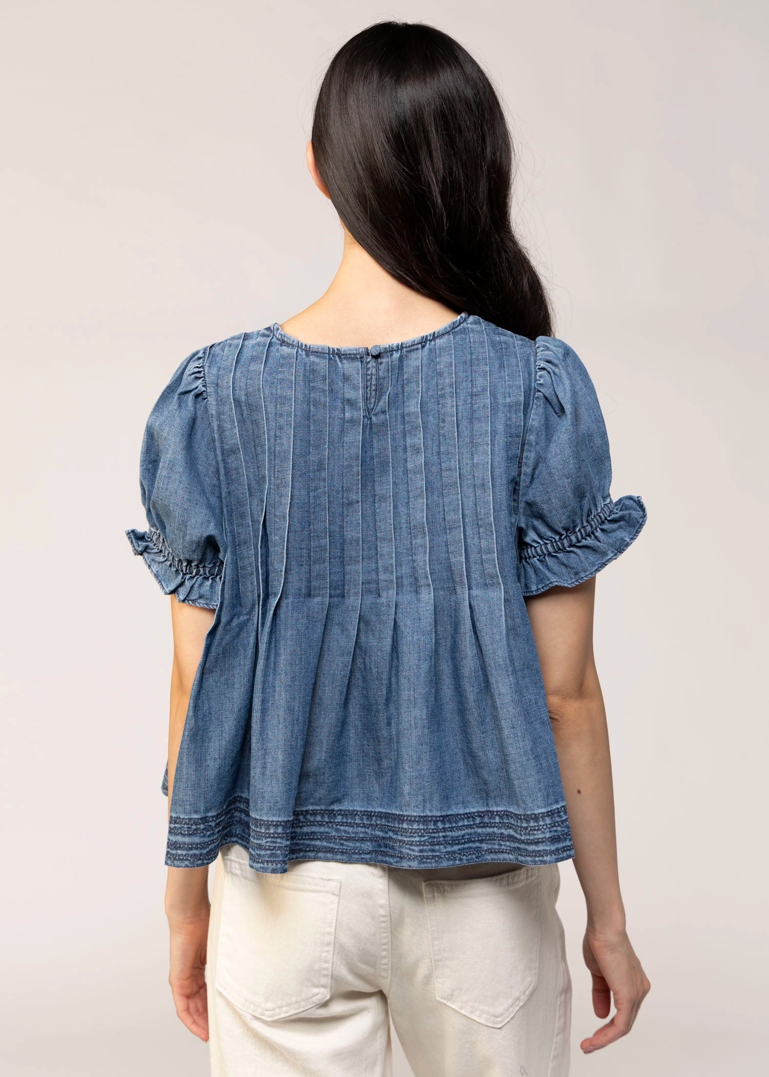 swatch_Denim pleated denim top