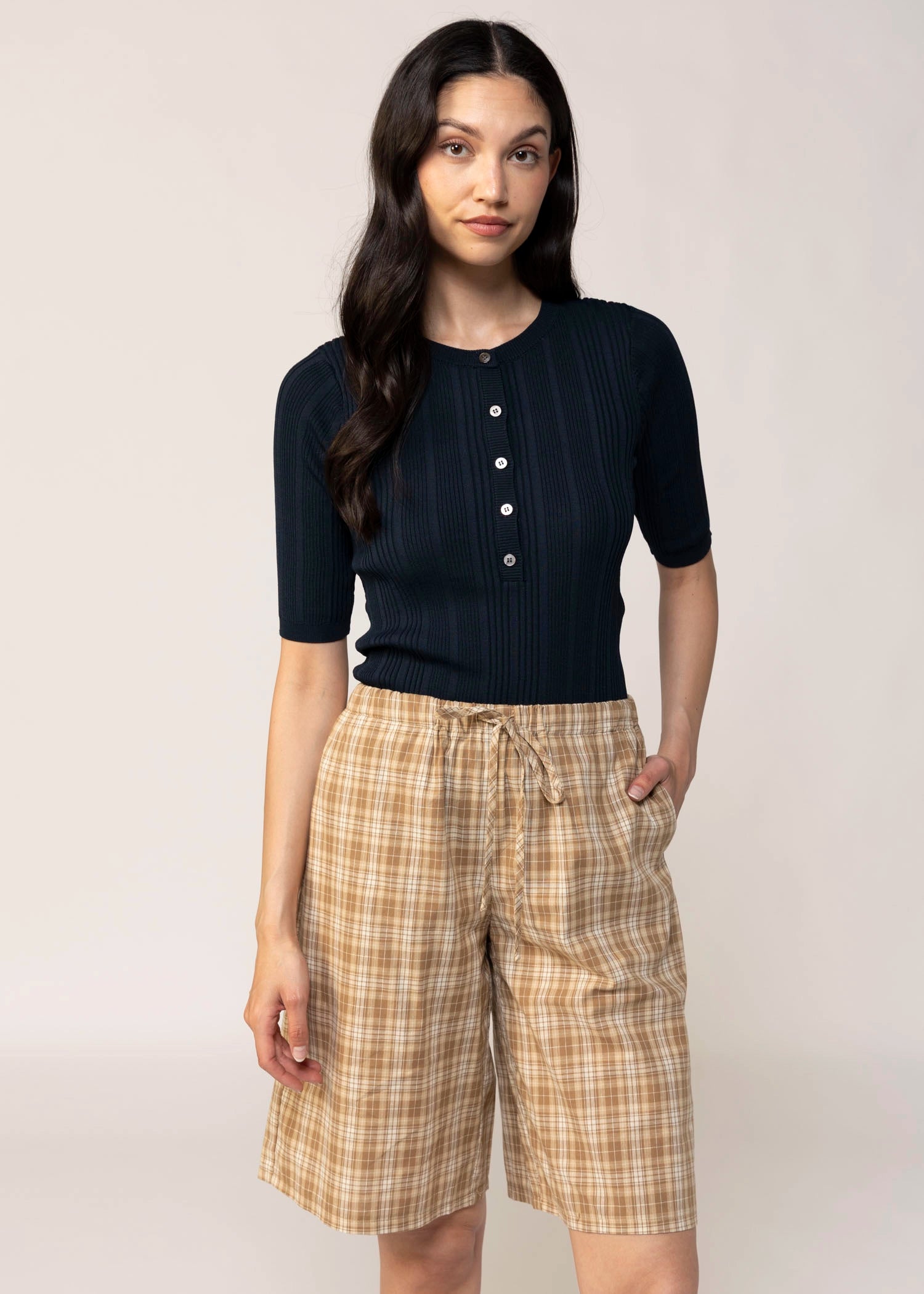 swatch_Tan silvie plaid long short