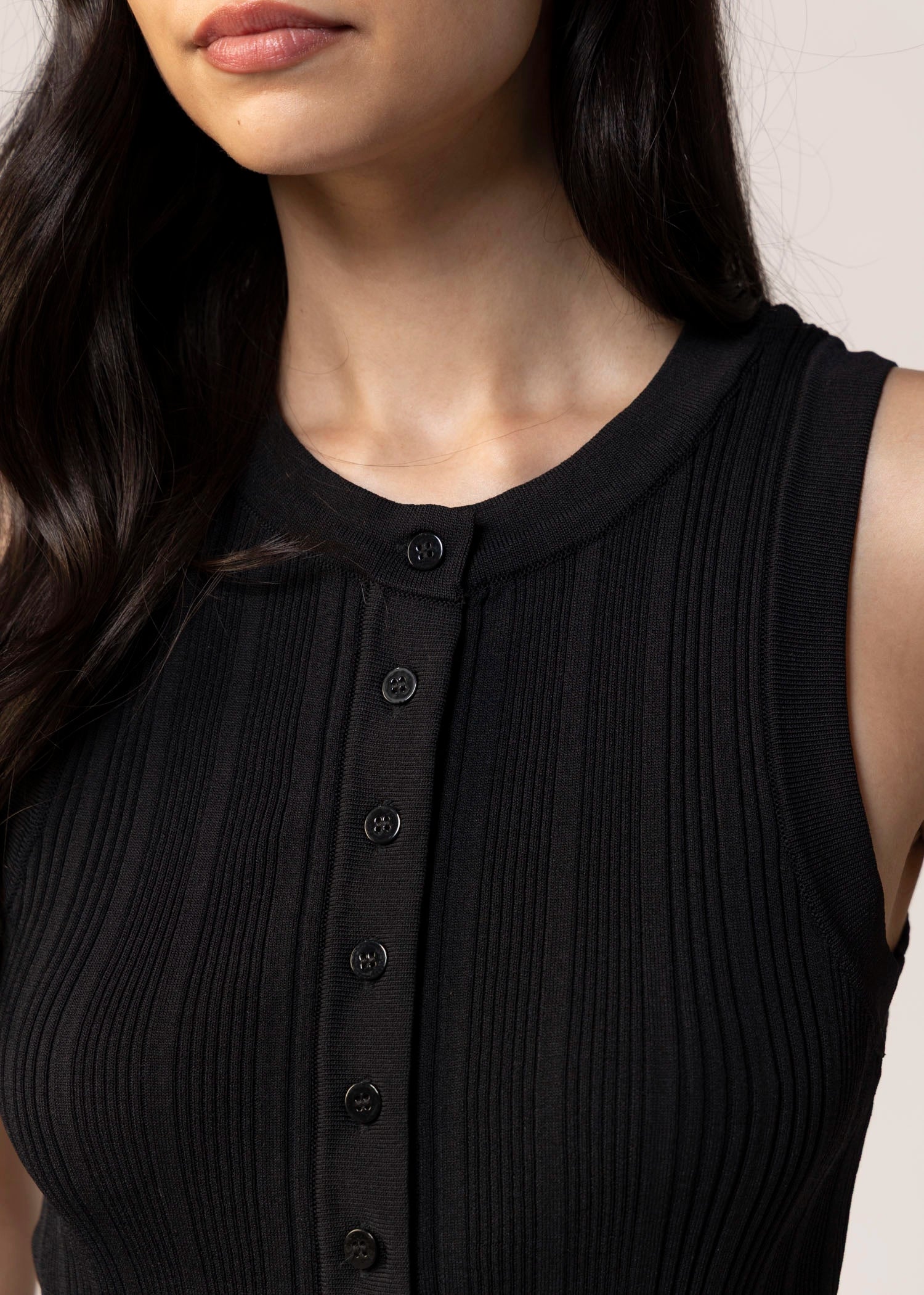 swatch_Black sanctuary back to bare henley tank top