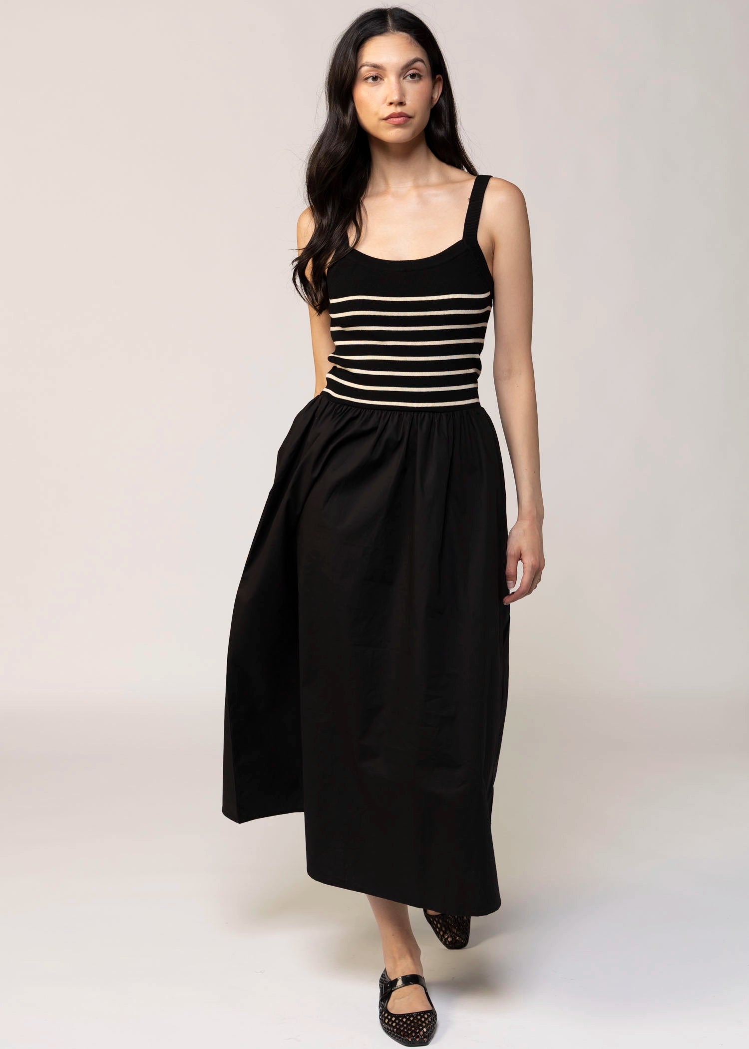 swatch_Black heartloom vega midi dress