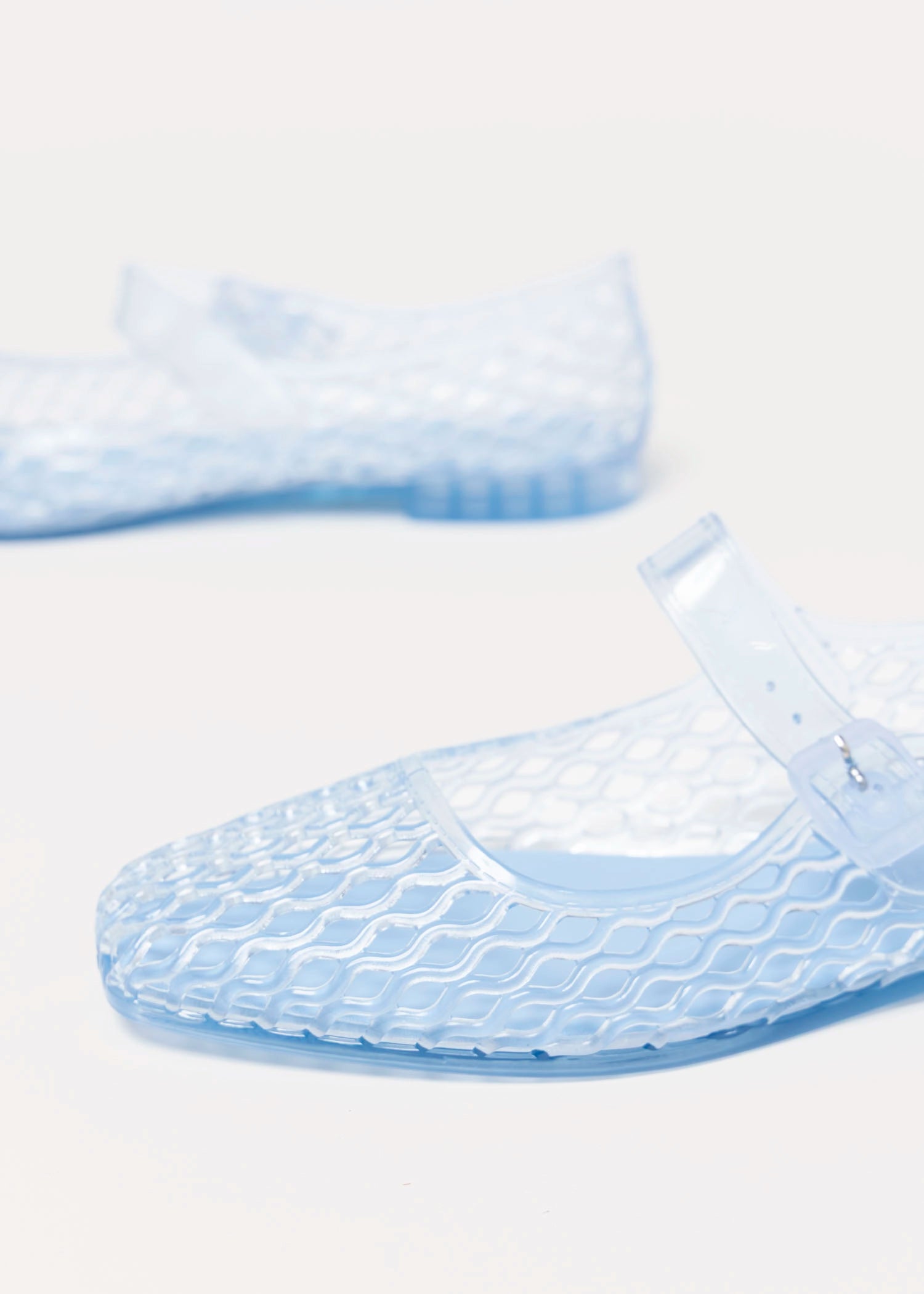 swatch_Light Blue Lisa mary jane jelly flat
