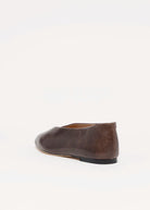 swatch_Chocolate Leather Tony bianco brash flat