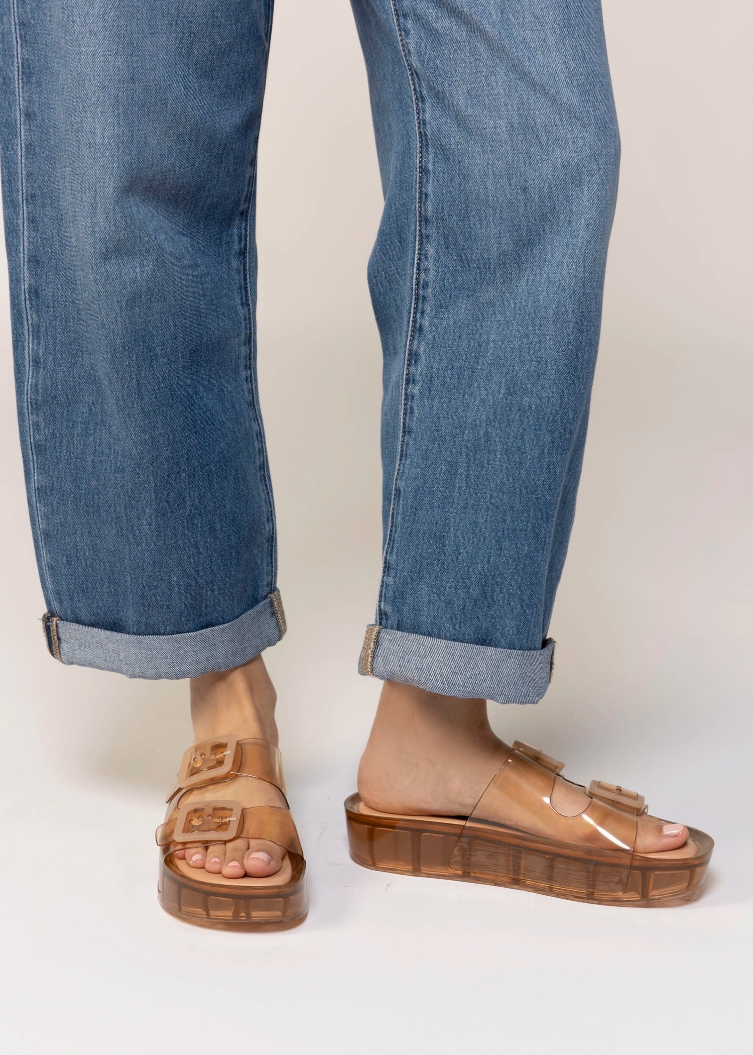 swatch_Mocha dolce vita julio x jelly platform sandal
