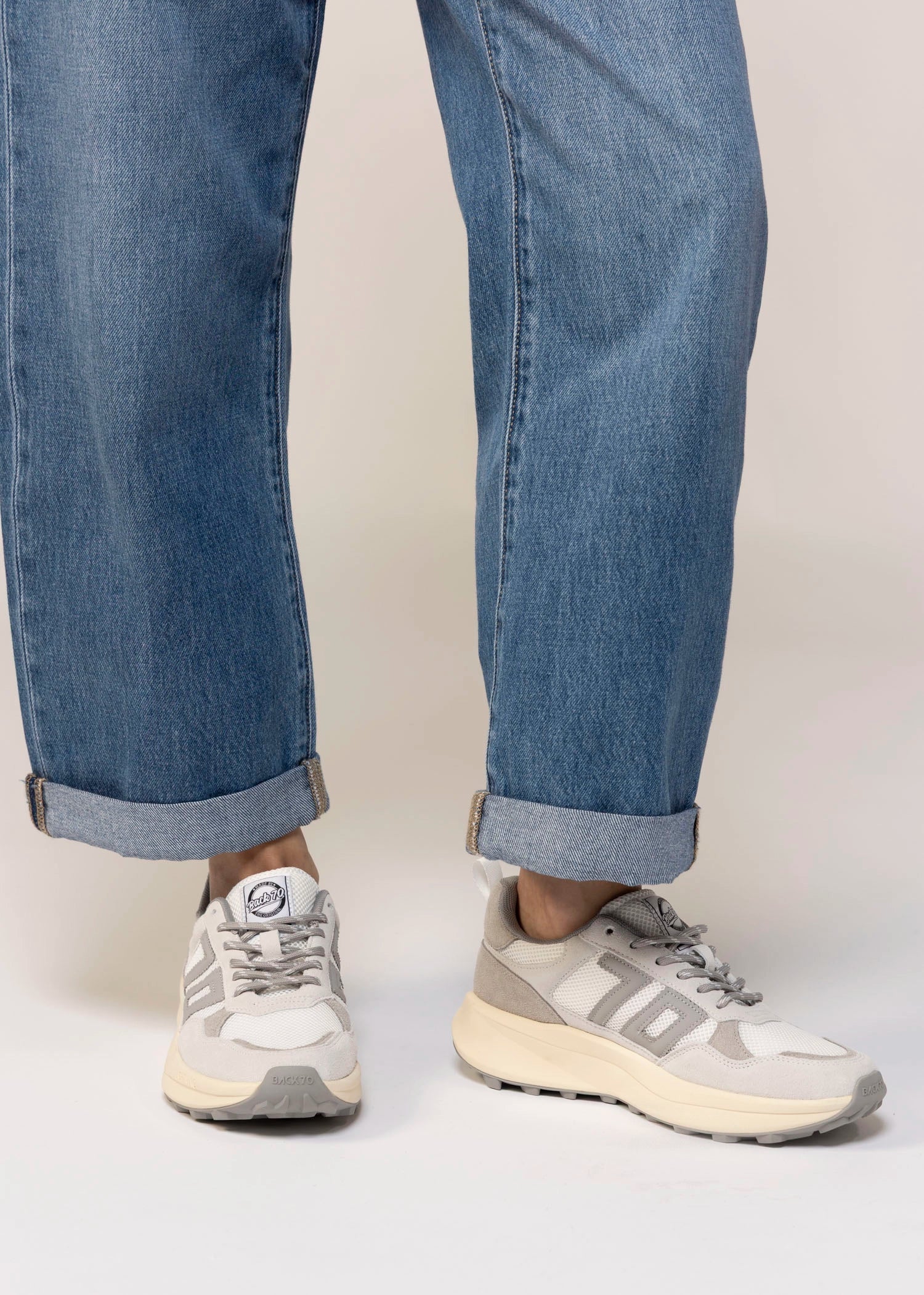 swatch_Ice/Light Grey back70 lightning dad sneaker