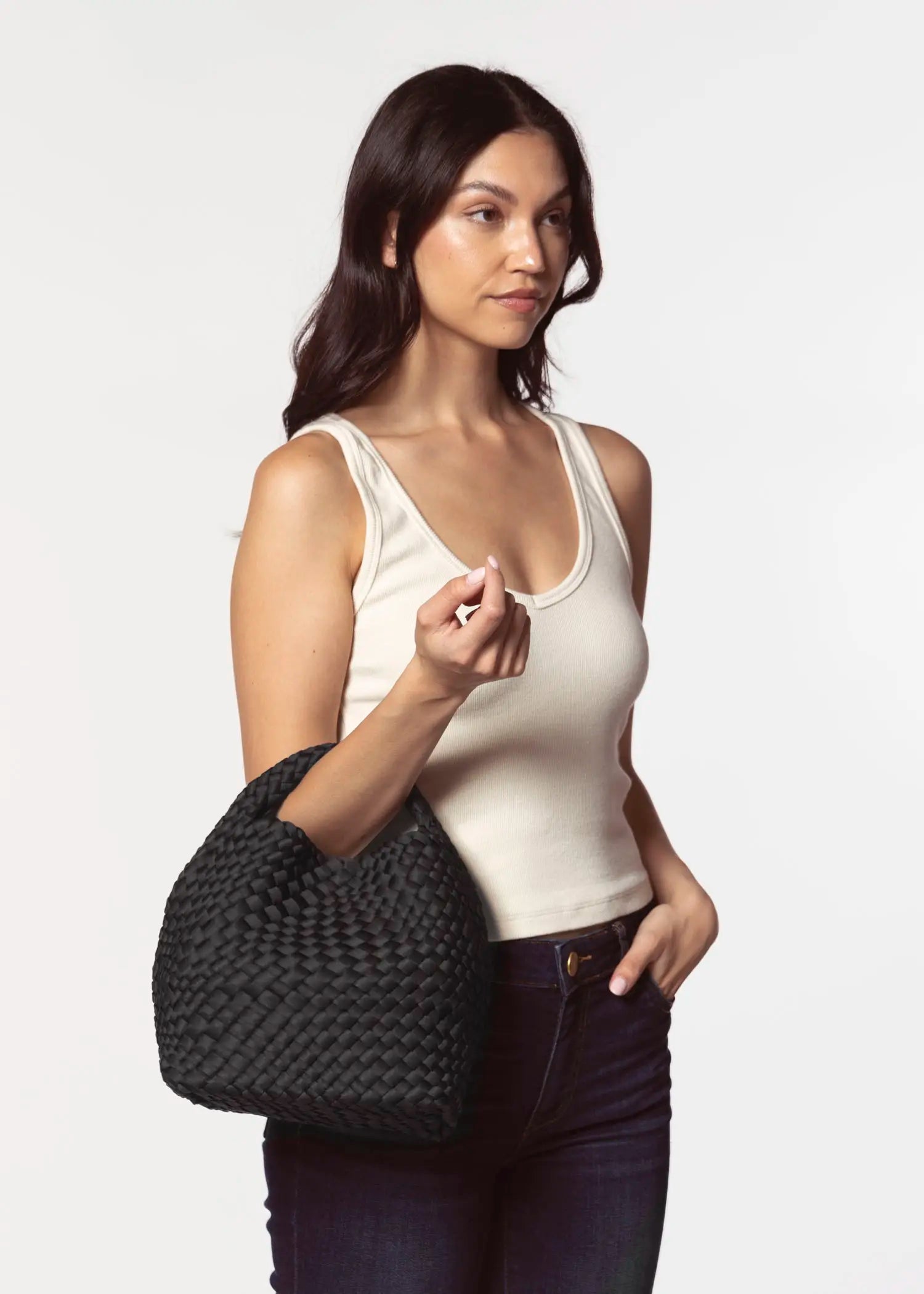 swatch_black shelly woven bag crossbody