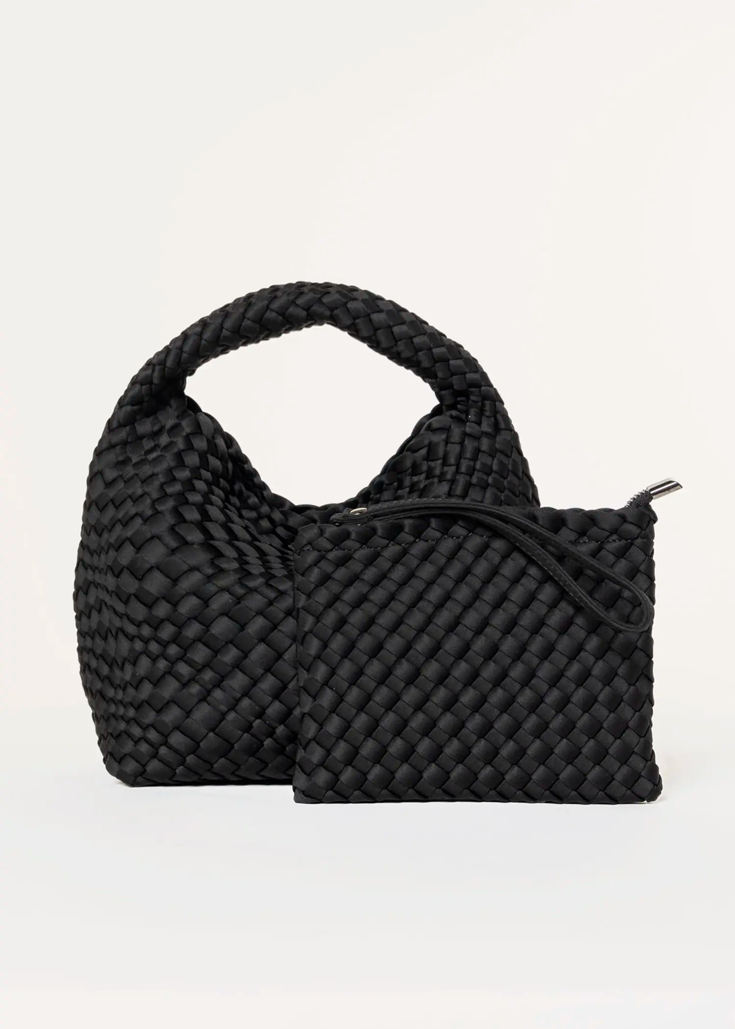swatch_black shelly woven bag crossbody