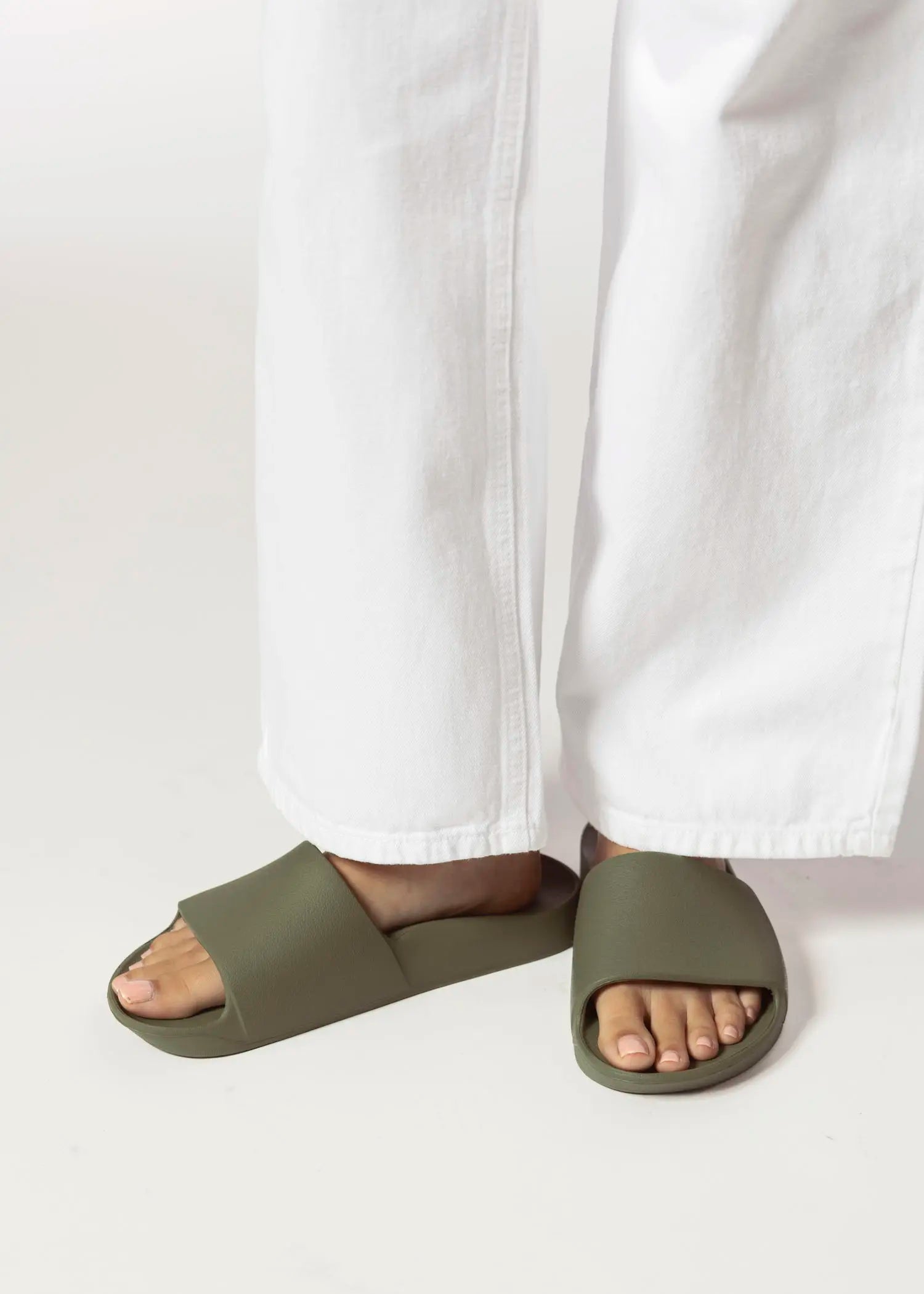 swatch_olive arch support slides sandals