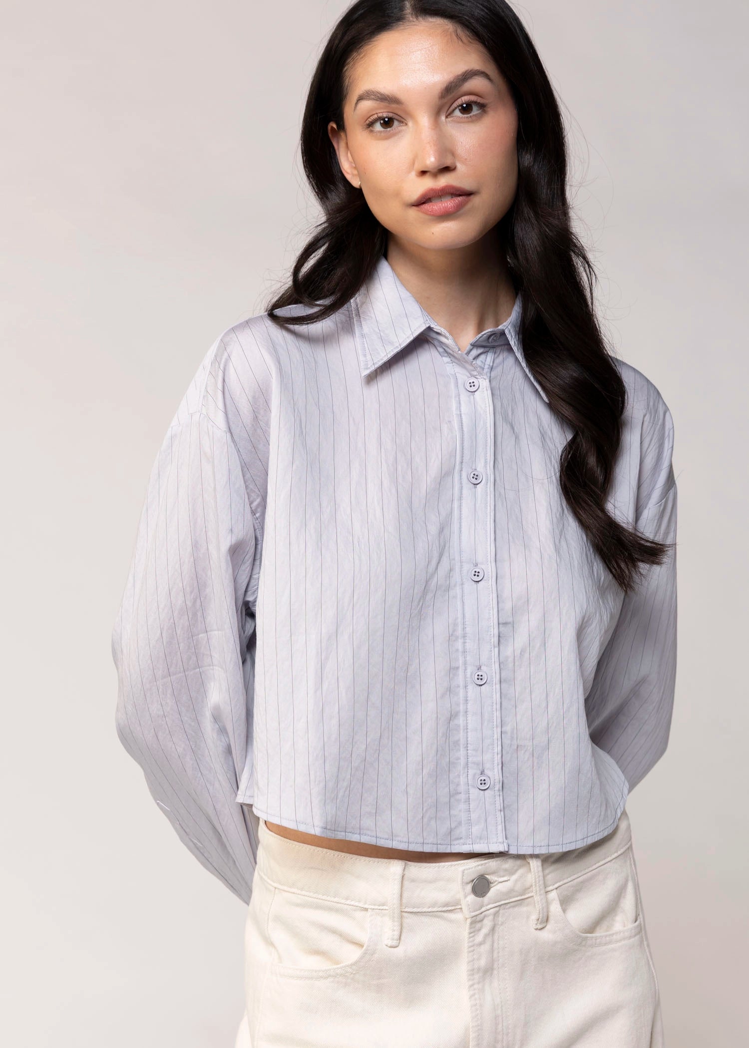 swatch_Silver/Blue pinstripe cropped button down shirt