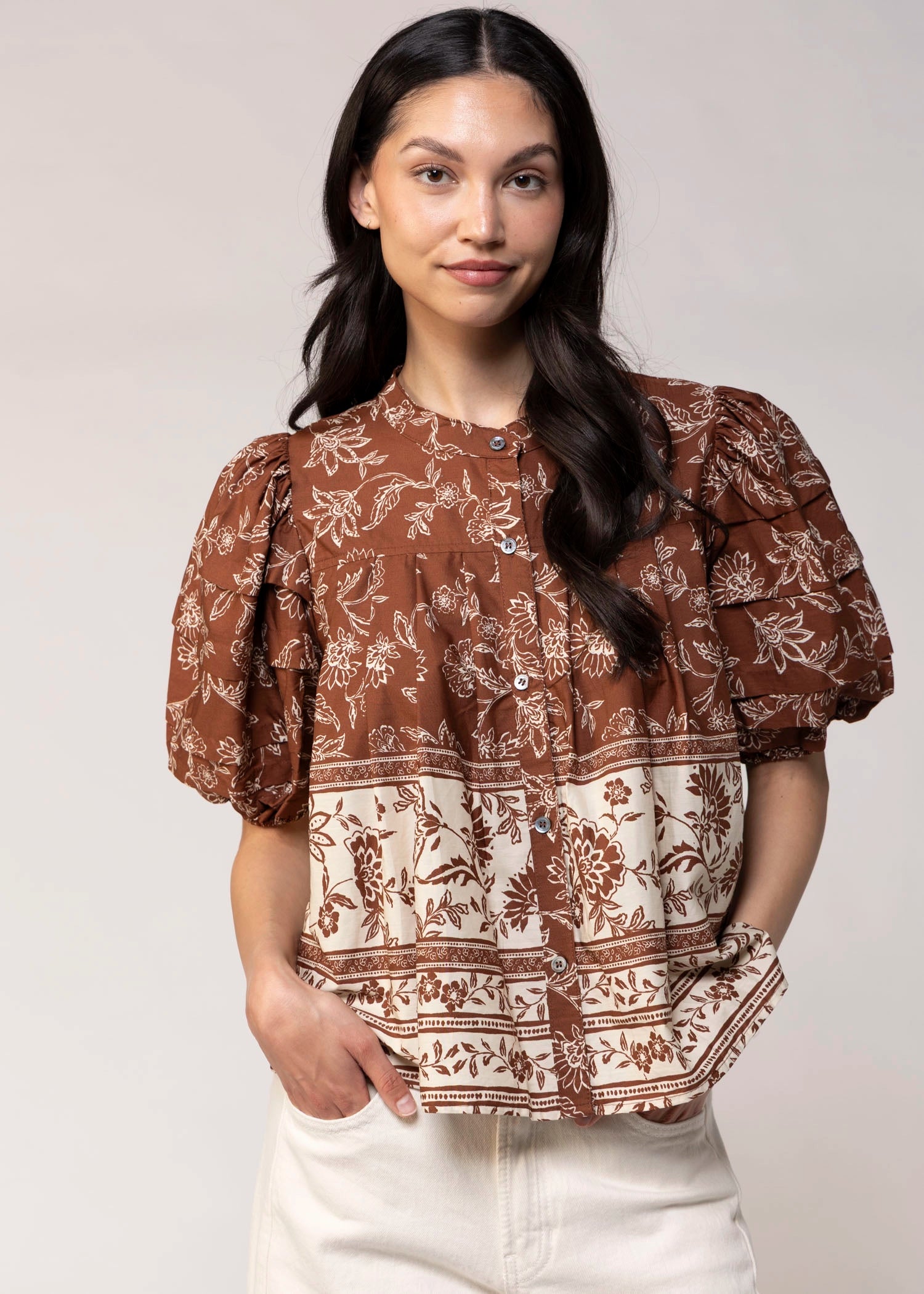 swatch_Brown/Cream ellie floral blouse
