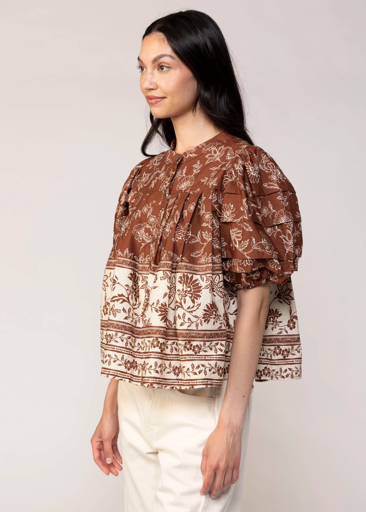swatch_Brown/Cream ellie floral blouse