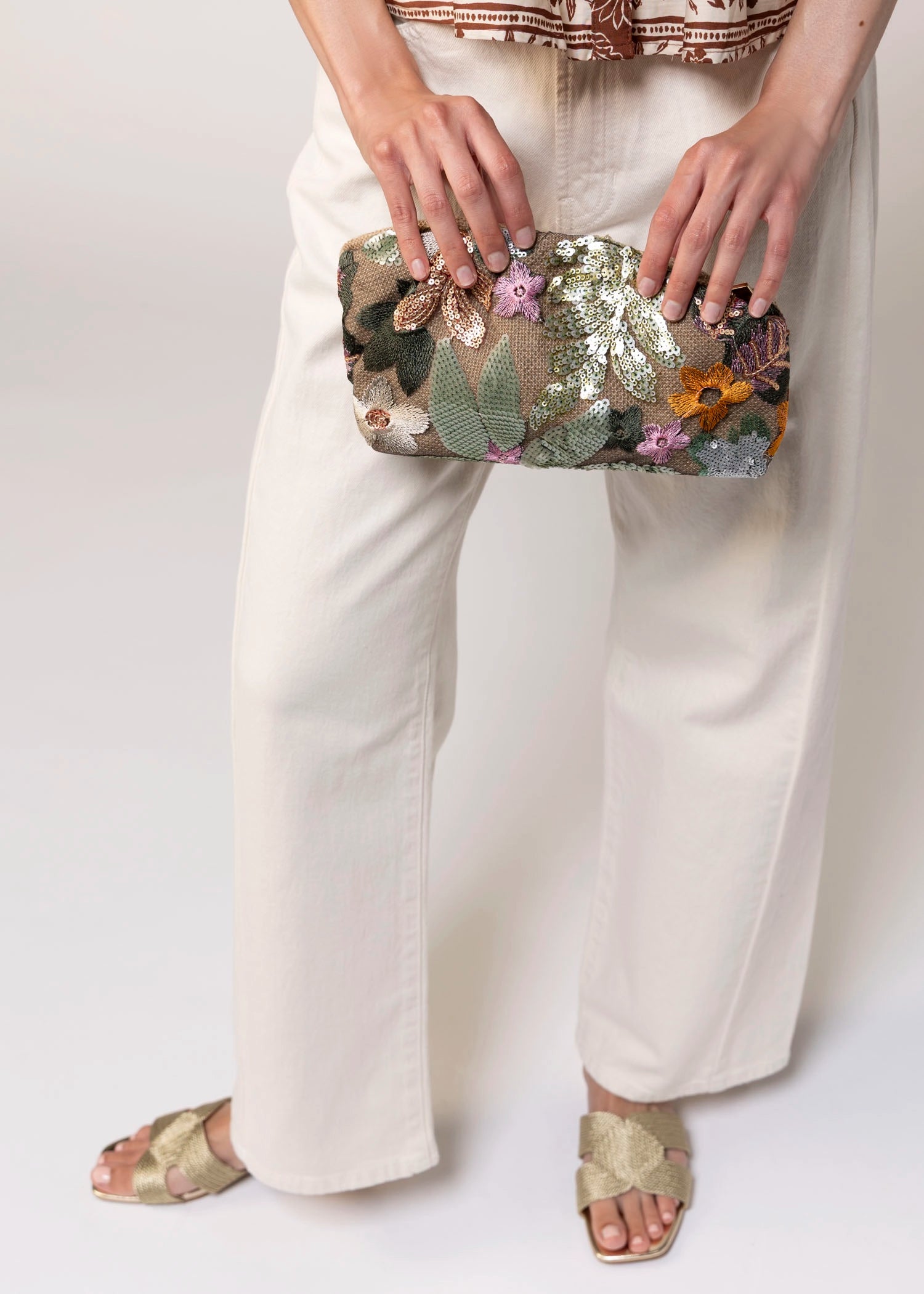 swatch_Green cosai floral sequin evening clutch bag