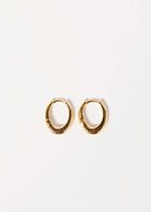swatch_Gold oval huggie earring