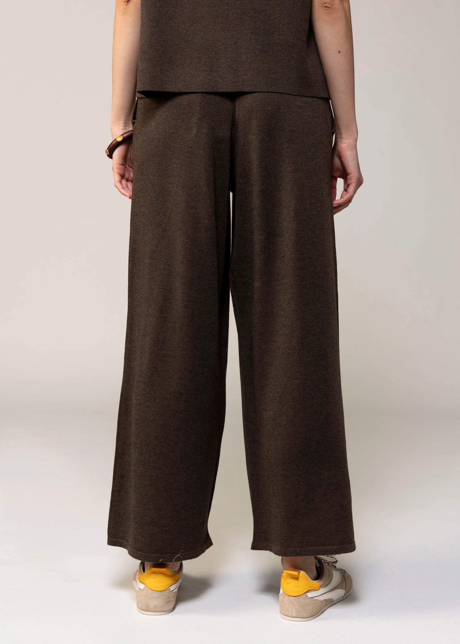 swatch_Brown joh savannah knit pant
