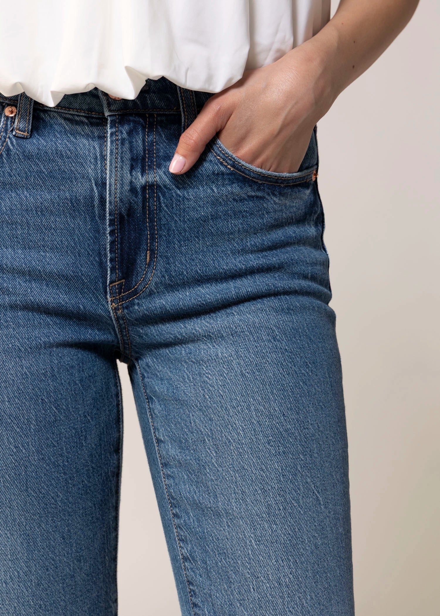 swatch_Denim pistola aleks straight leg jean