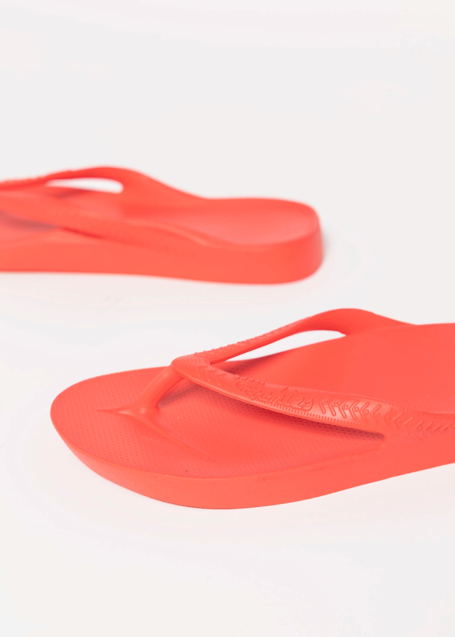 swatch_Coral archies arch support flip flop flat sandals