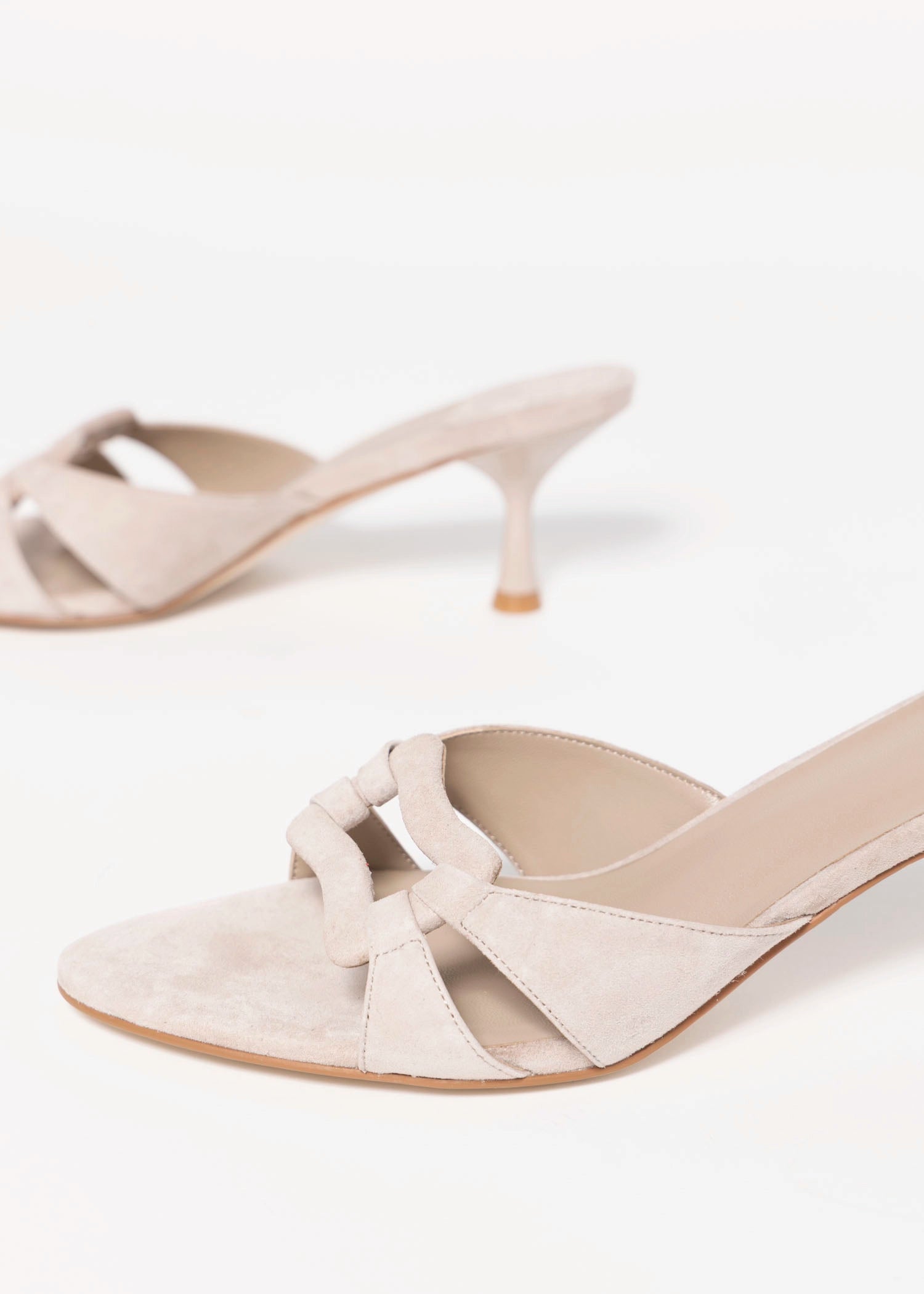 swatch_Natural Suede jeffrey campbell chisme heeled sandal