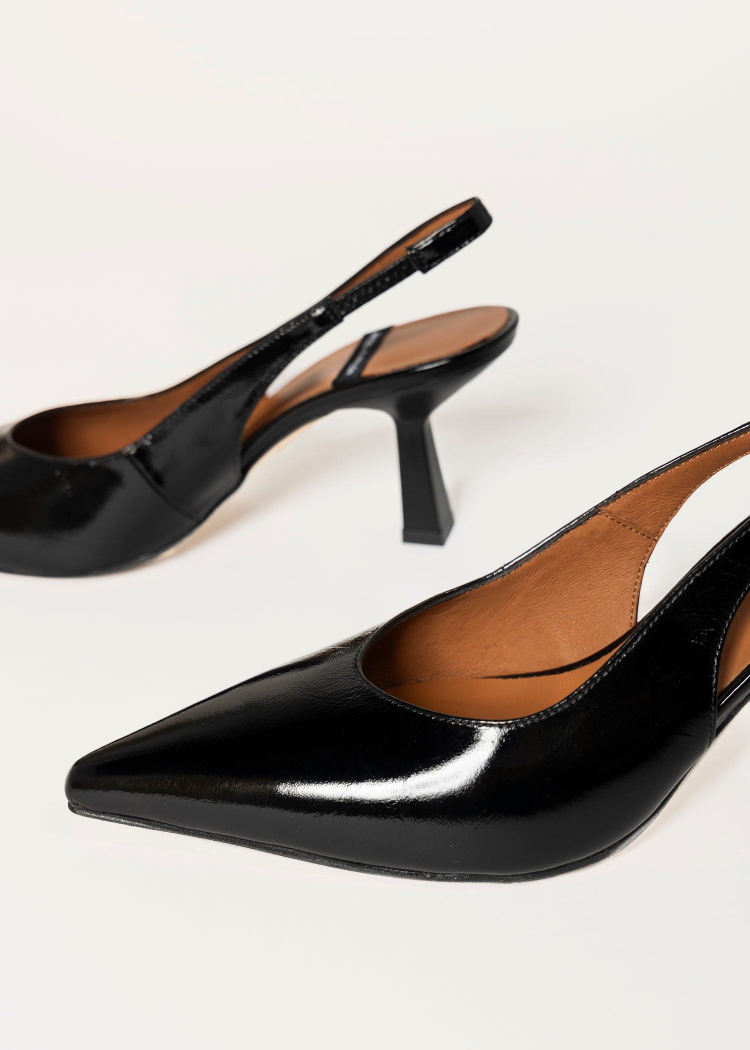 swatch_black patent violette slingback heels