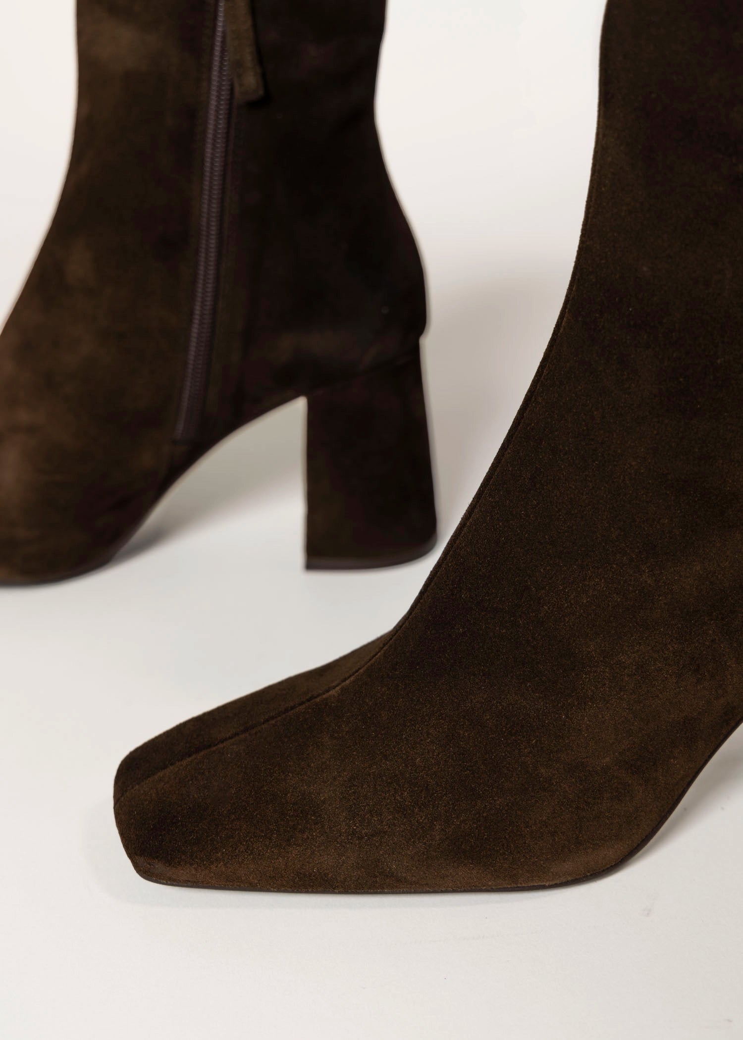 swatch_chocolate suede drimia heeled boot ankle boots