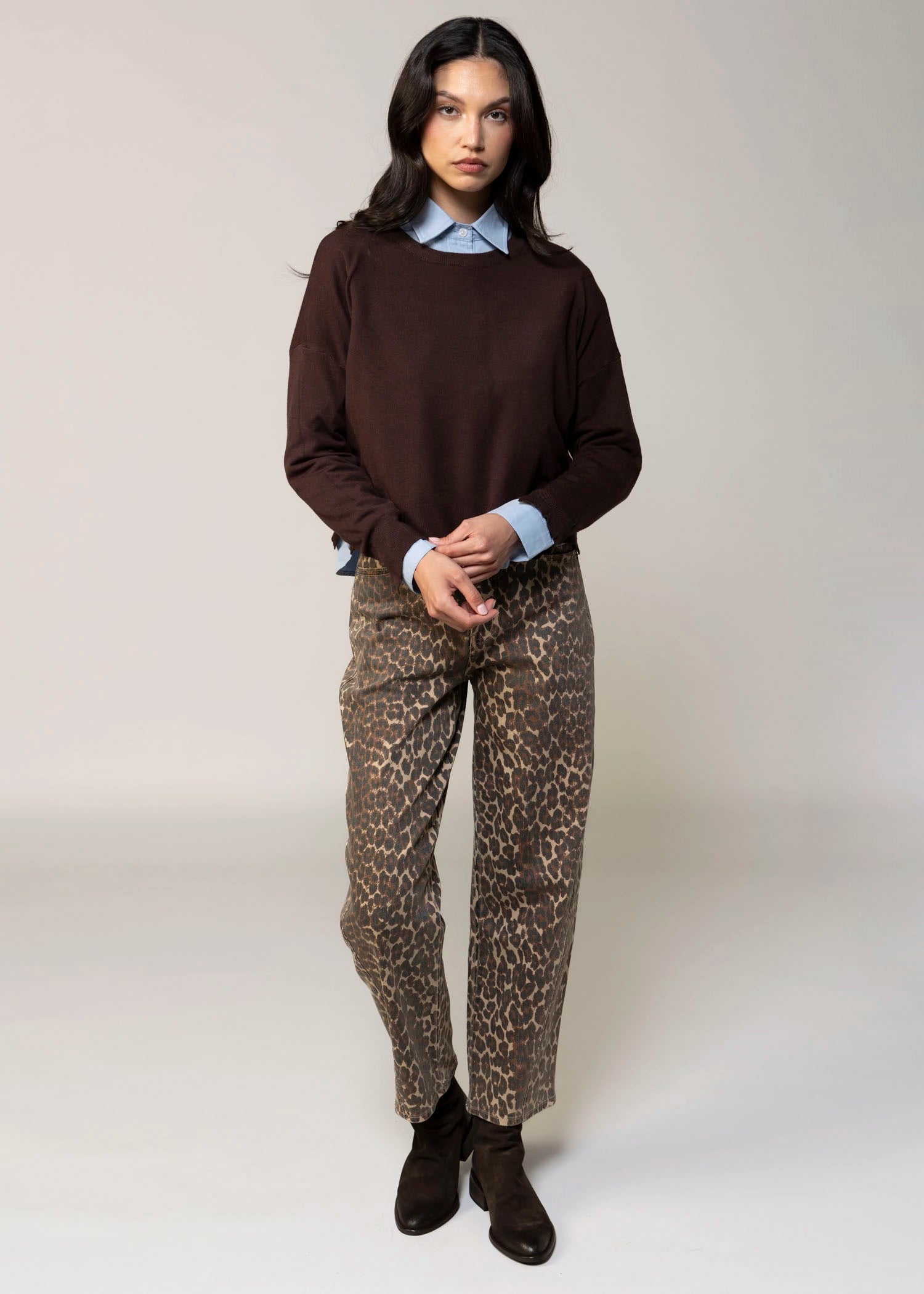 swatch_Chocolate deluc polly sweater